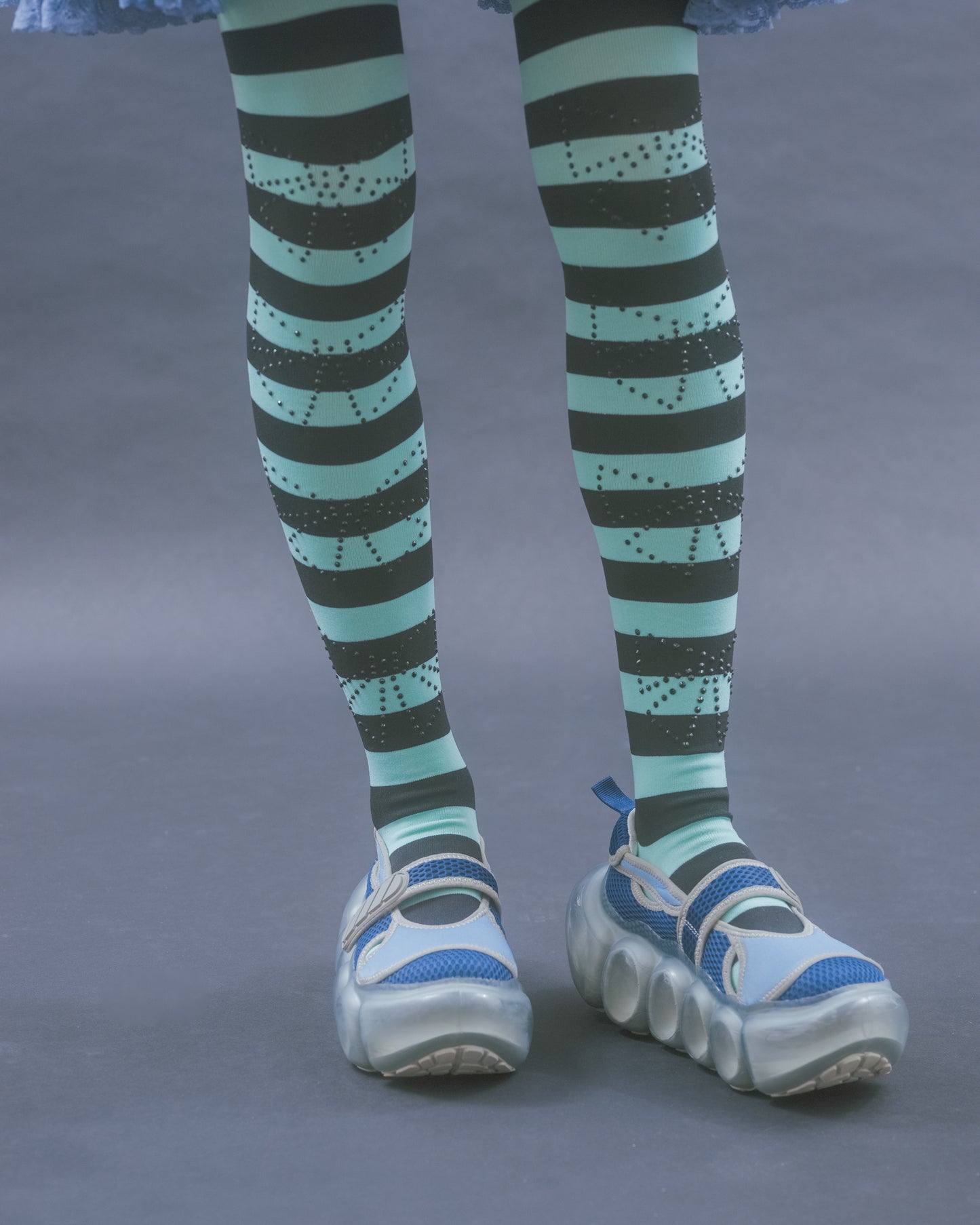 "Jewelry" Bubble Sandal Swimmer / Blue