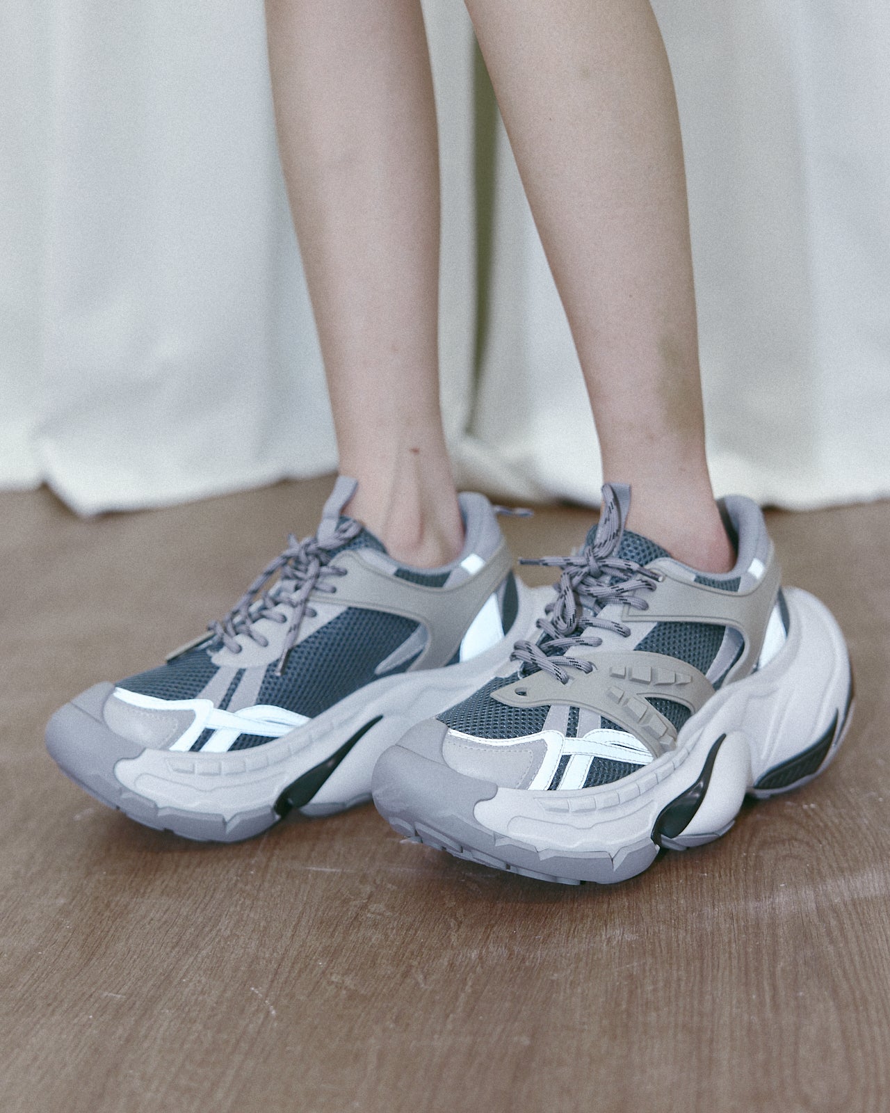 Multiverse Ⅱ / Gray