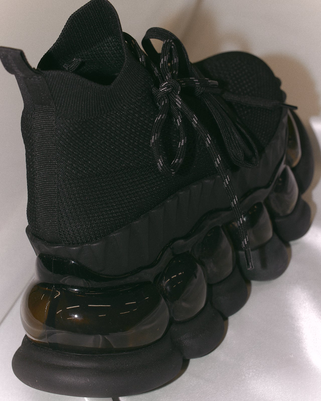 "Jewelry" Ark Tarte Confusing / Black