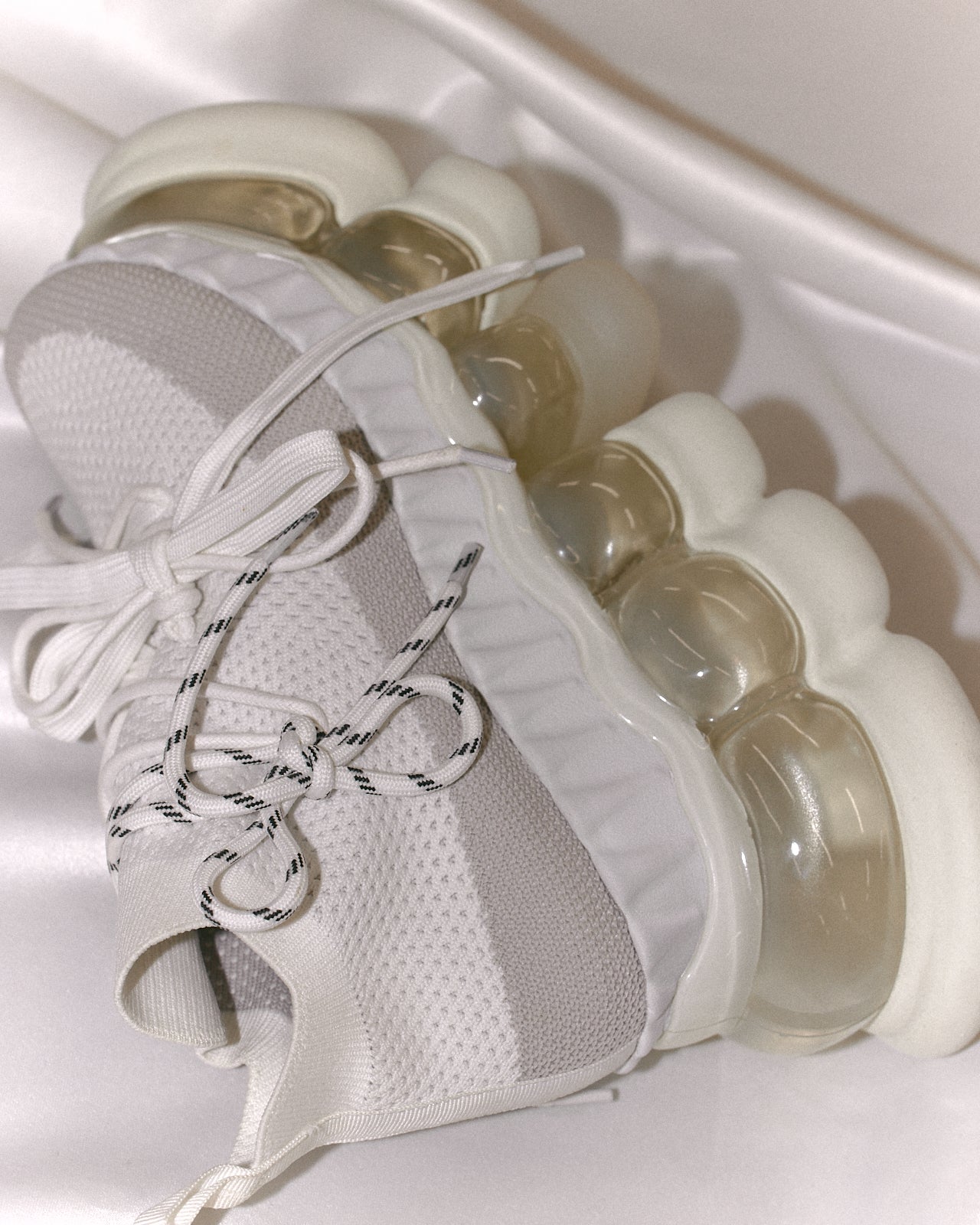 “珠宝”Ark Tarte 混乱/白色