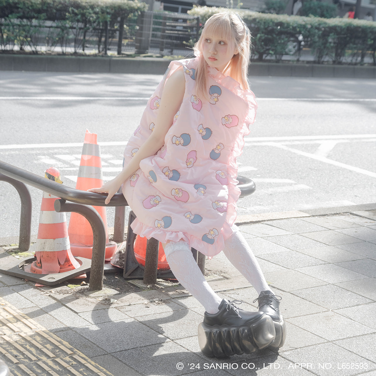 High Bubble School / Black