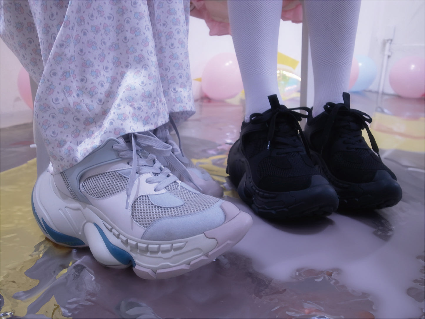 《珠宝》柜/黑