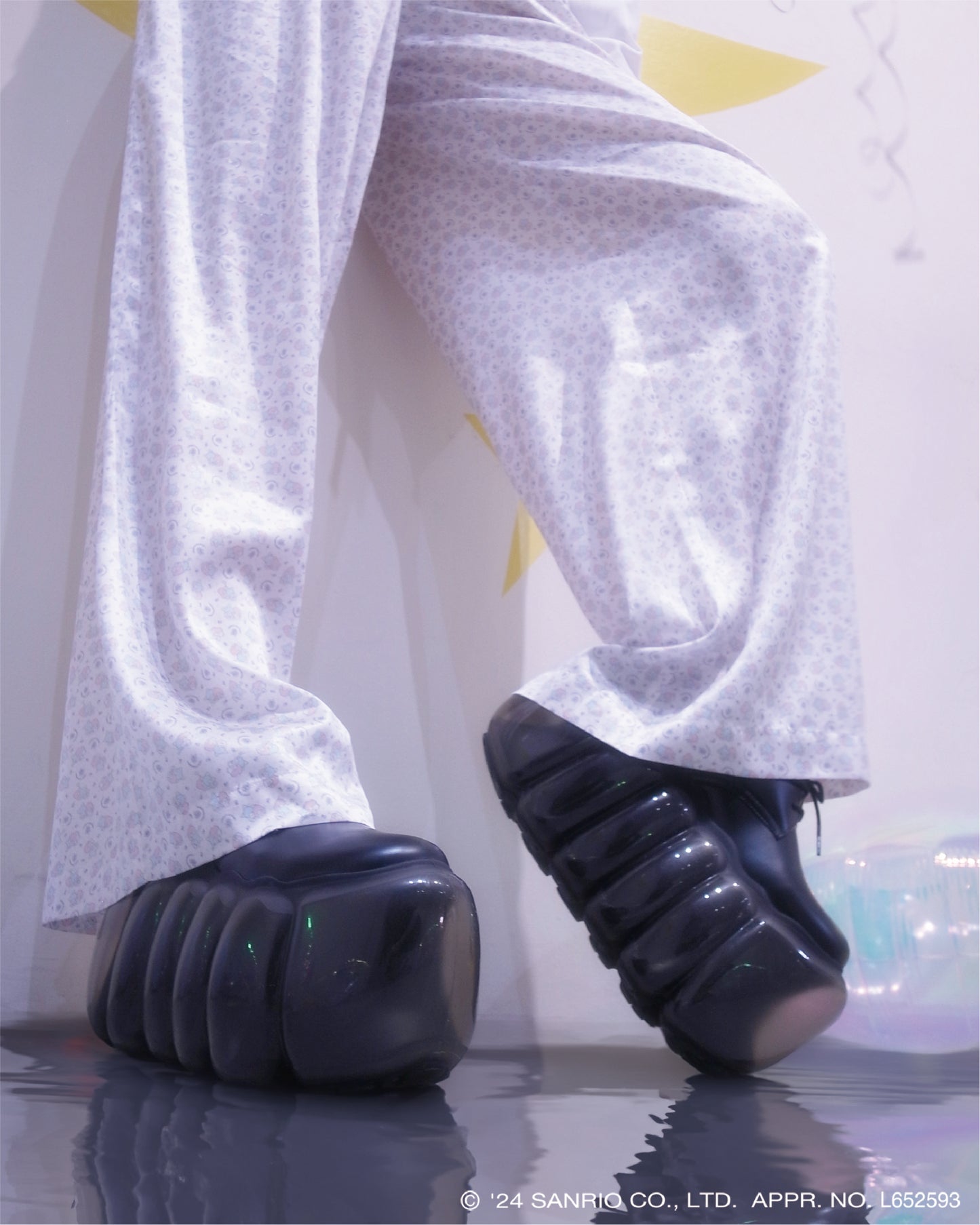 High Bubble School / Black