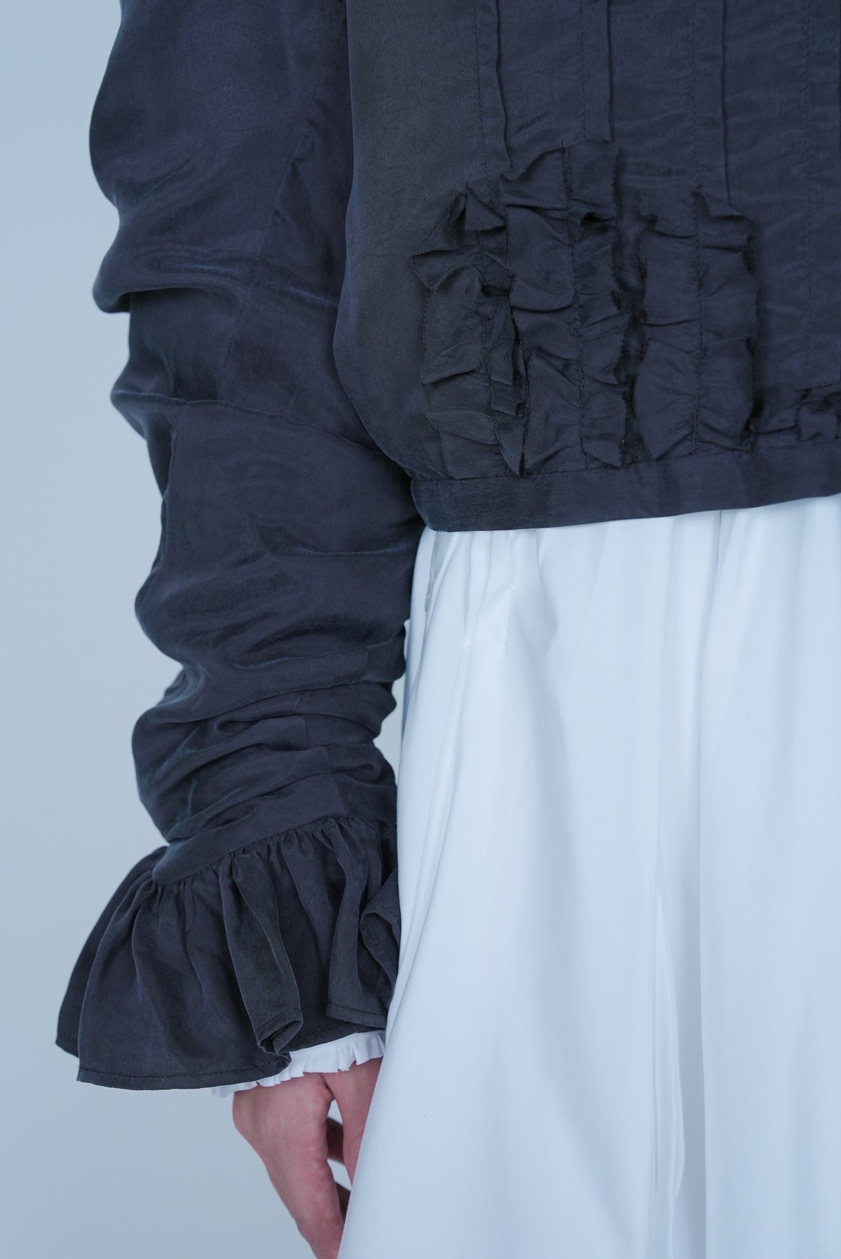 【SS27受注】Pleats Flare Coat / Dark Gray / MSS27C011