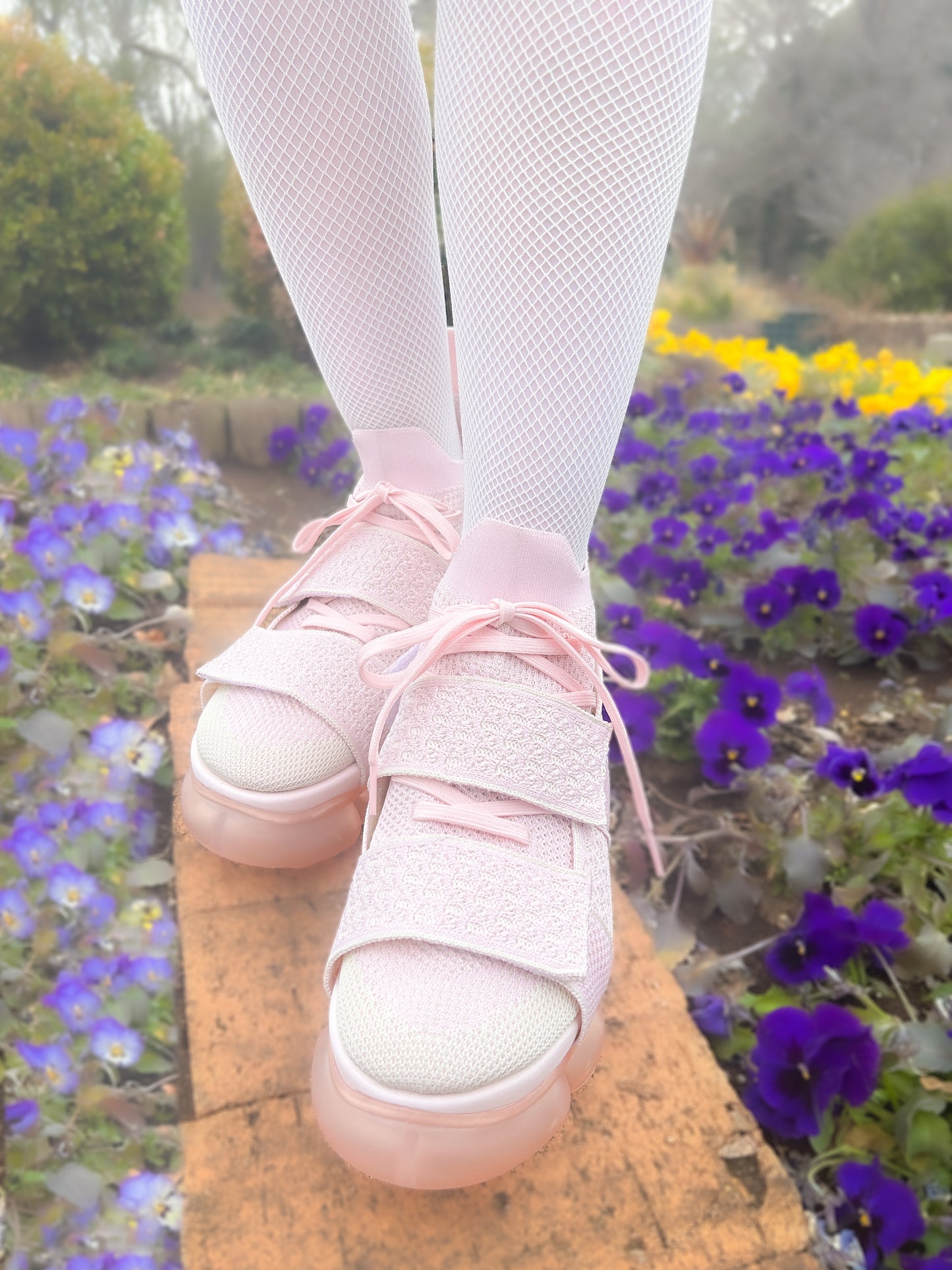 “珠宝”高跟鞋 Beltcross / 粉色