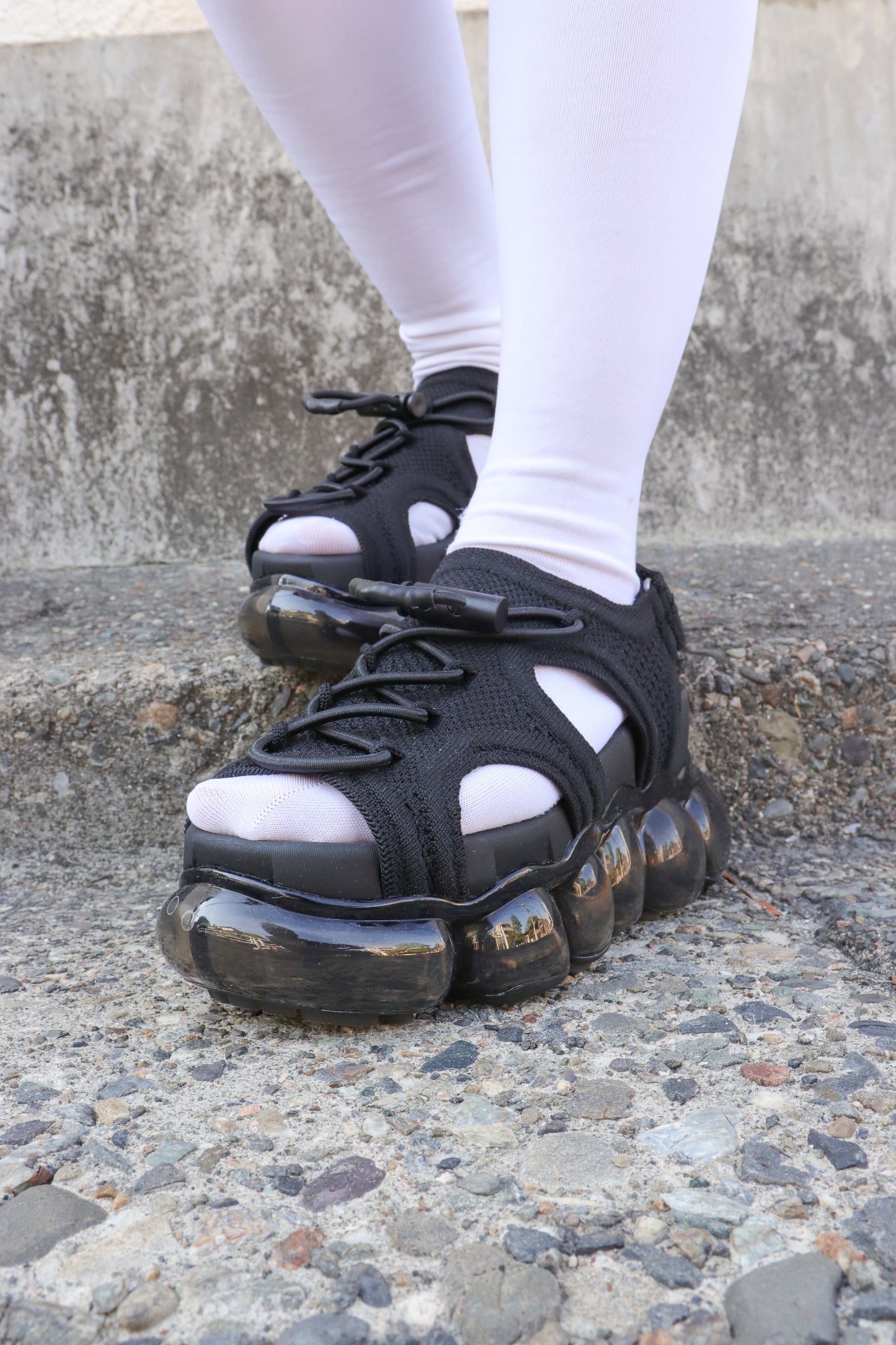 "Jewelry" Sandal / Black