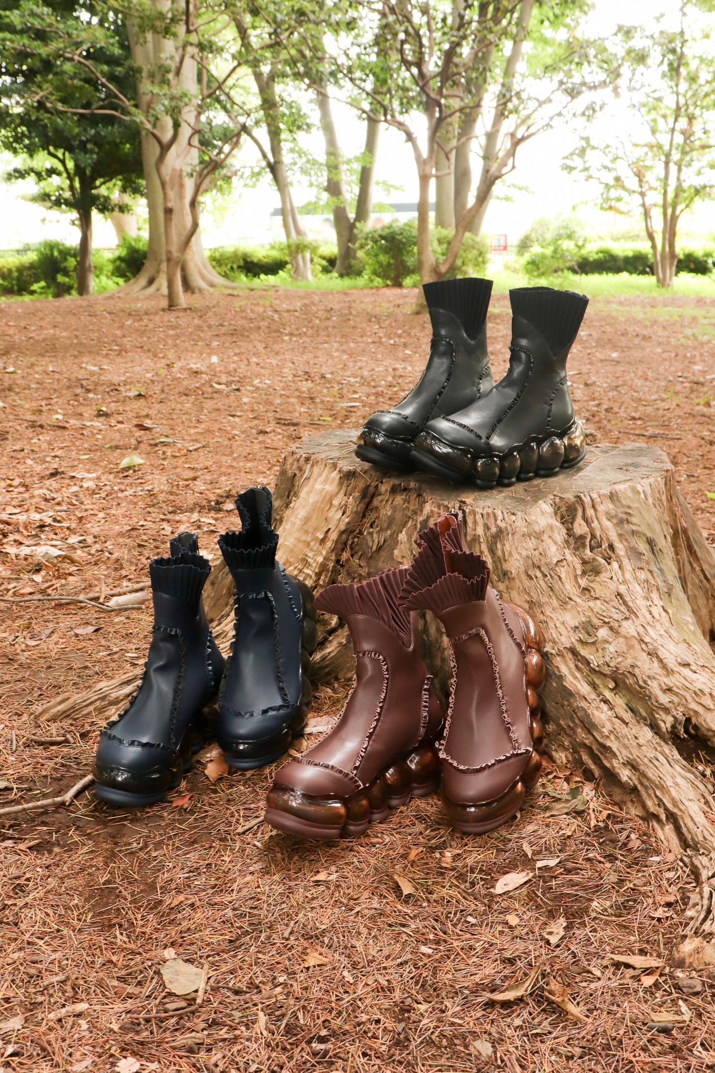 新款“珠宝”历史靴子/黑色