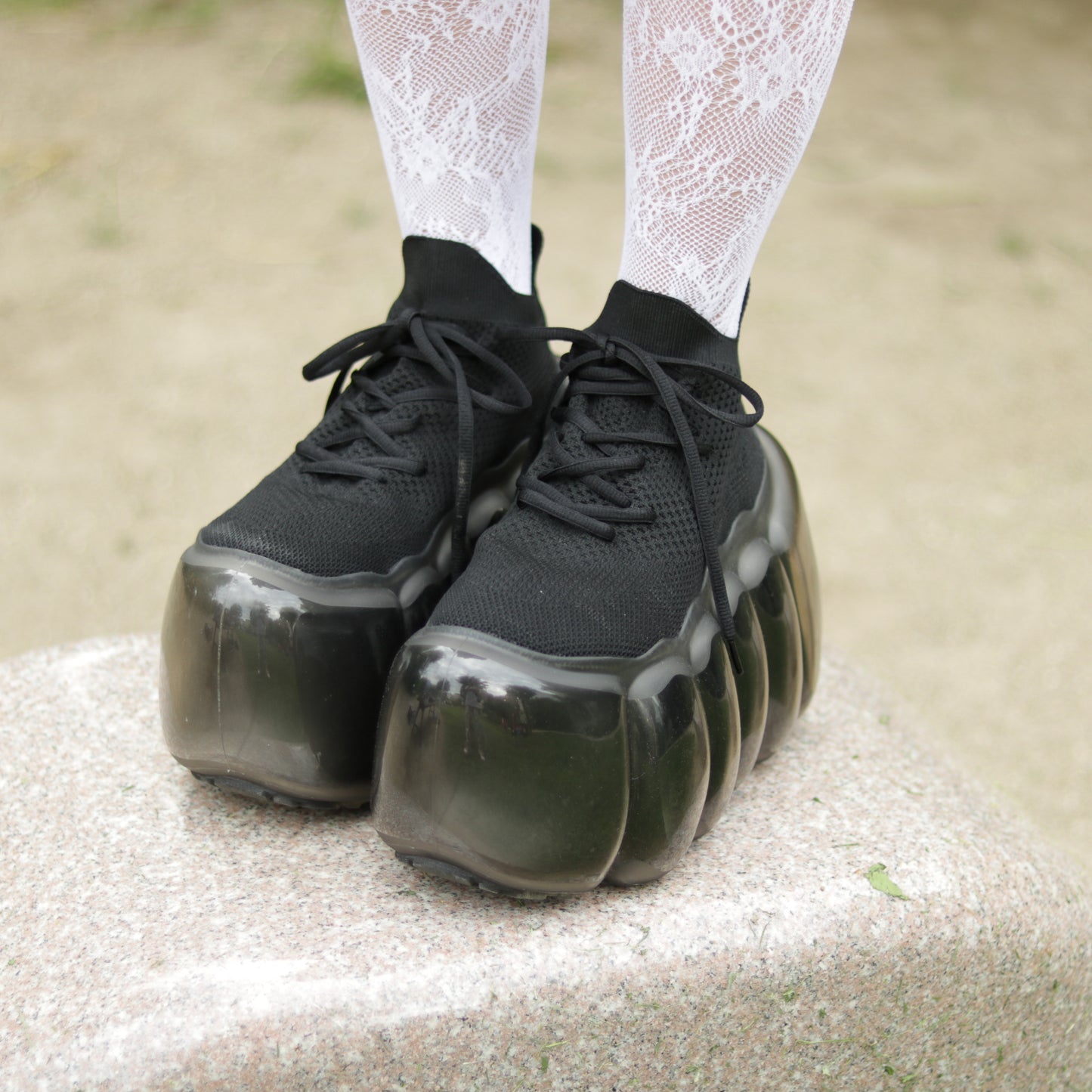 High Bubble / Black