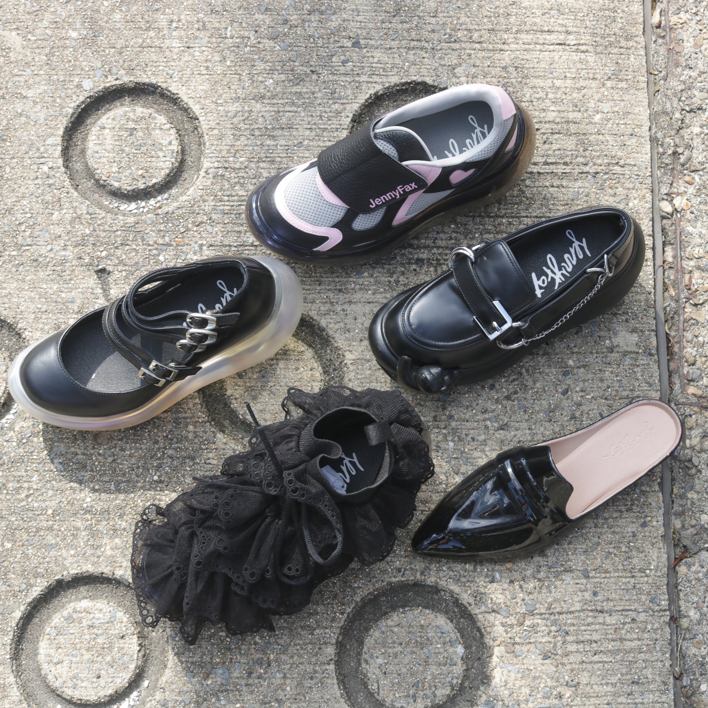 Bad Bear Moon / Black