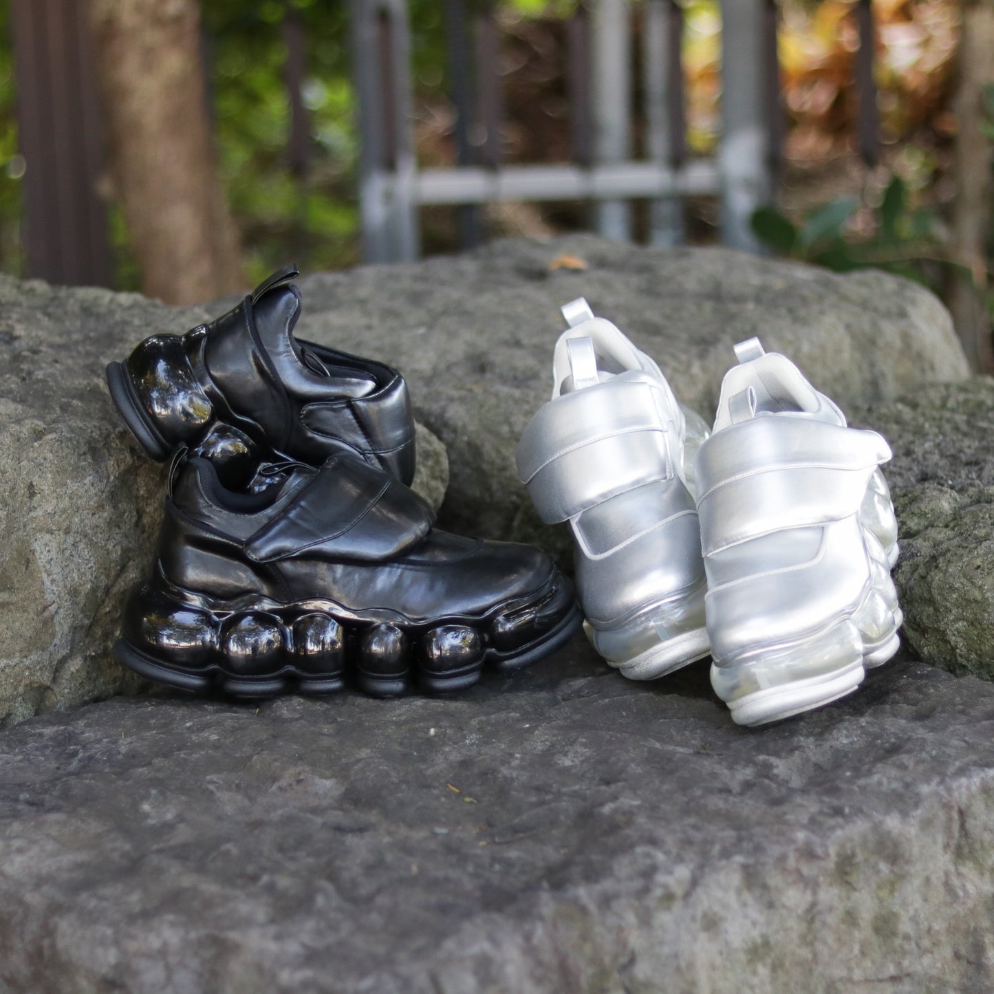 New "Jewelry" Puff Low / Silver