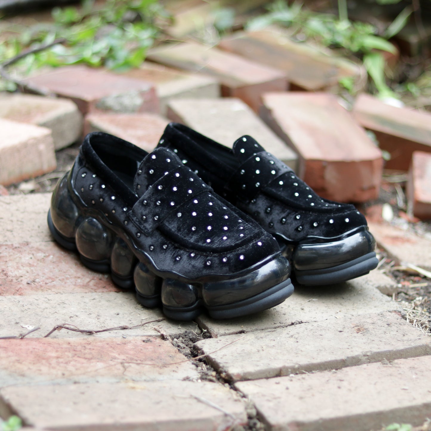 New "Jewelry" Loafer Jewel / Black