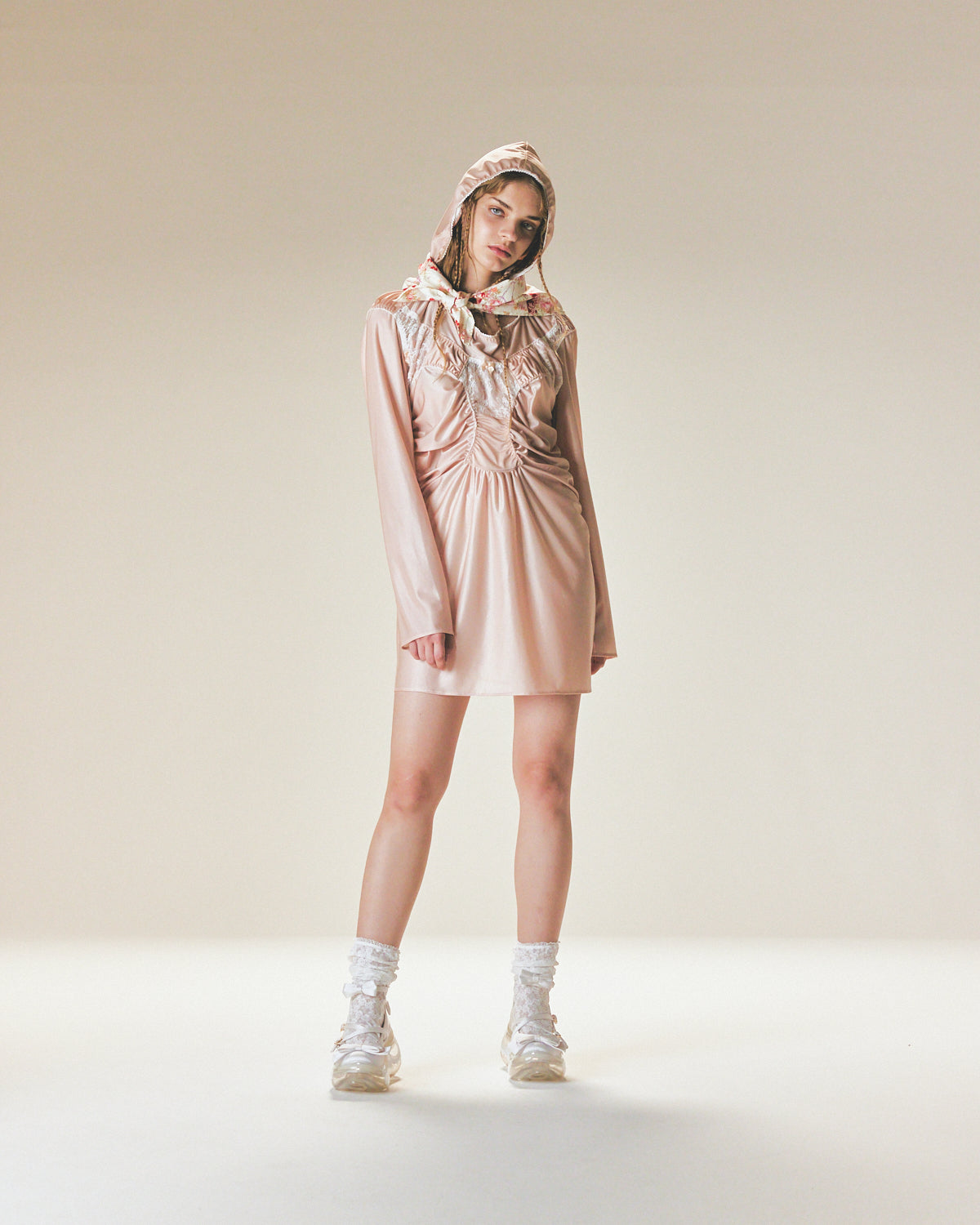 Nickers Dress Hoodie / Beige
