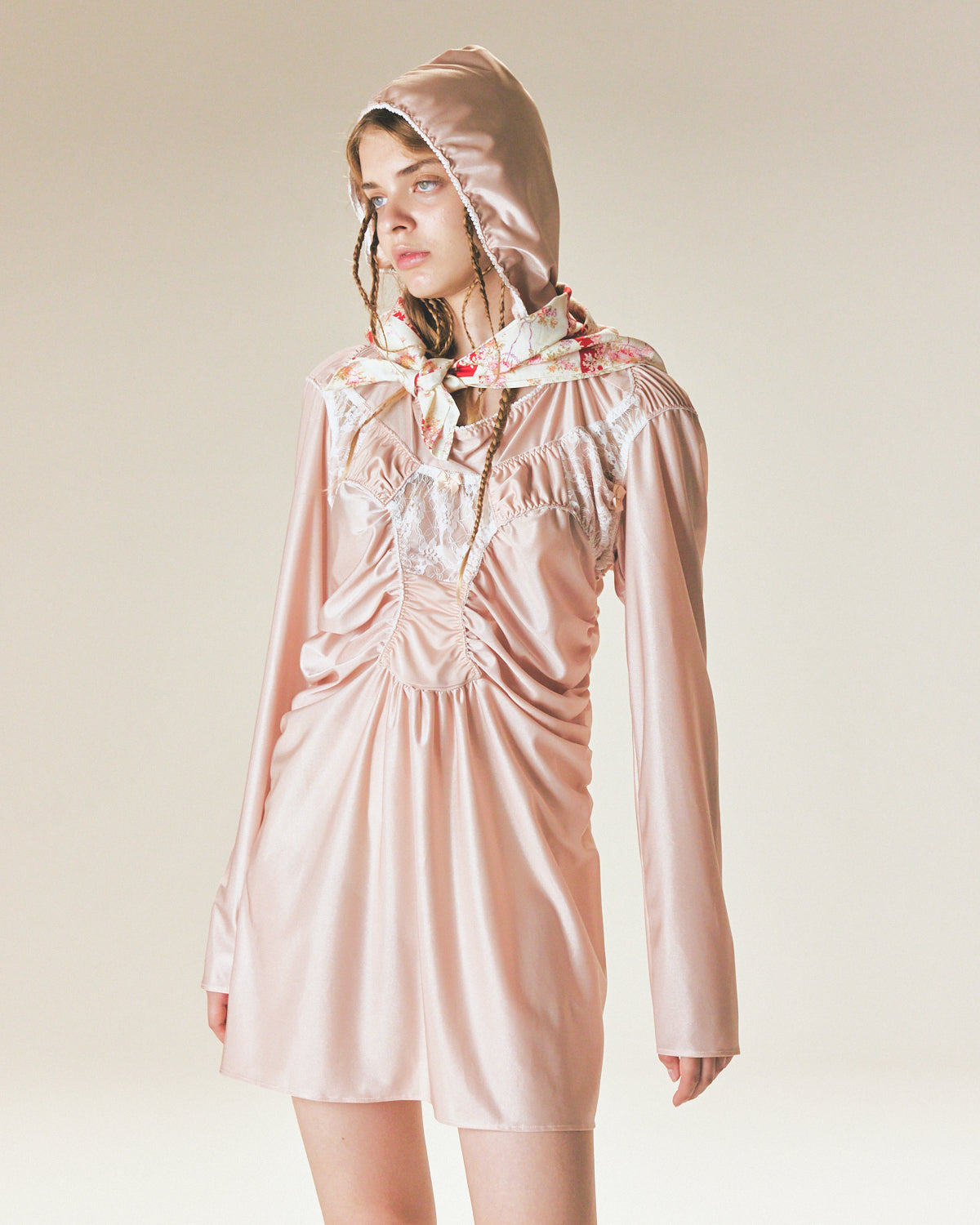 Nickers Dress Hoodie / Beige