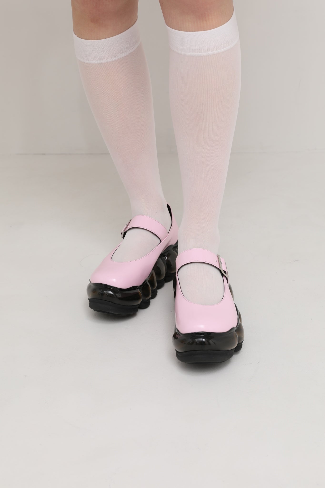 新款“珠宝”玛丽珍/粉黑