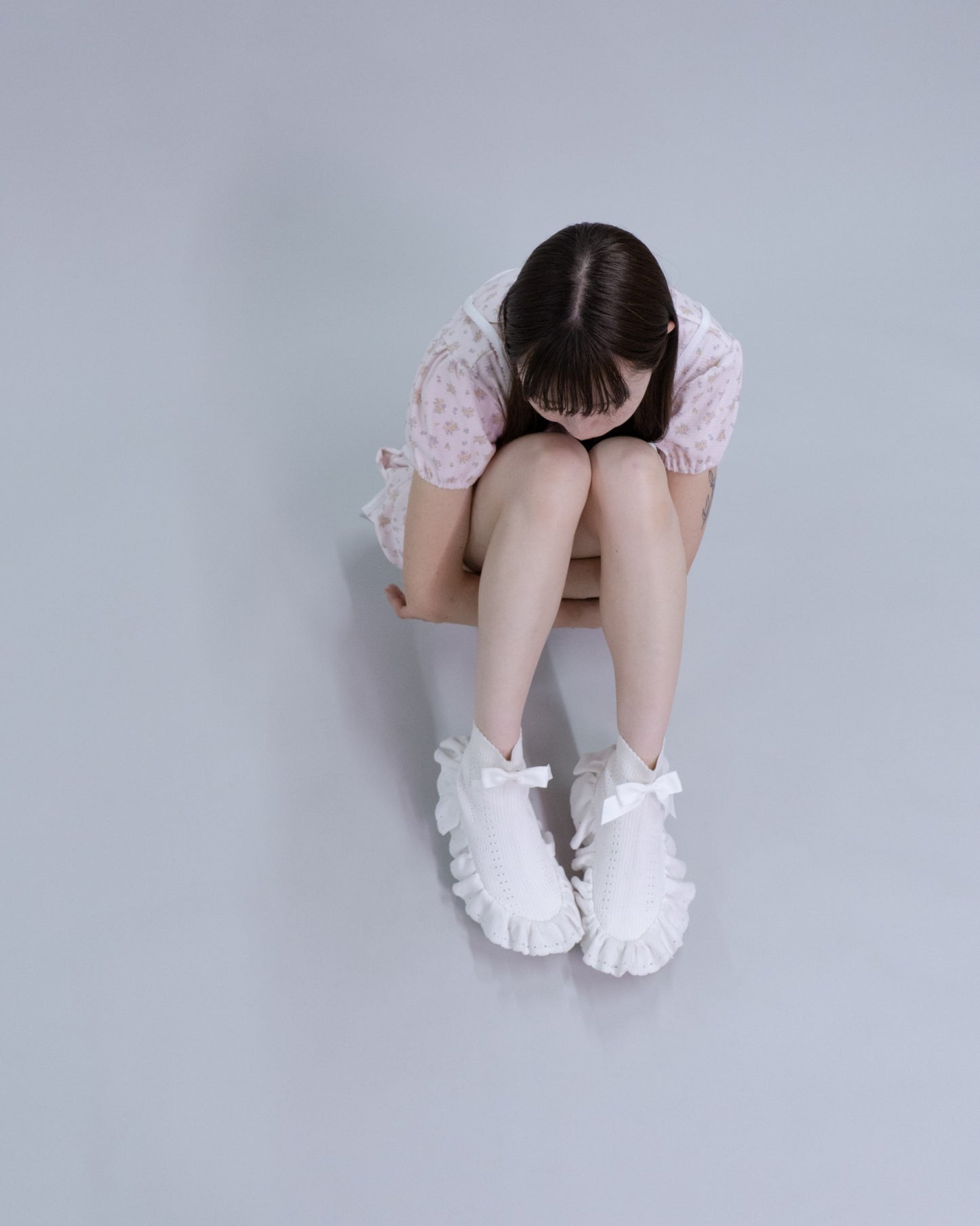 Ruffle Moon / White