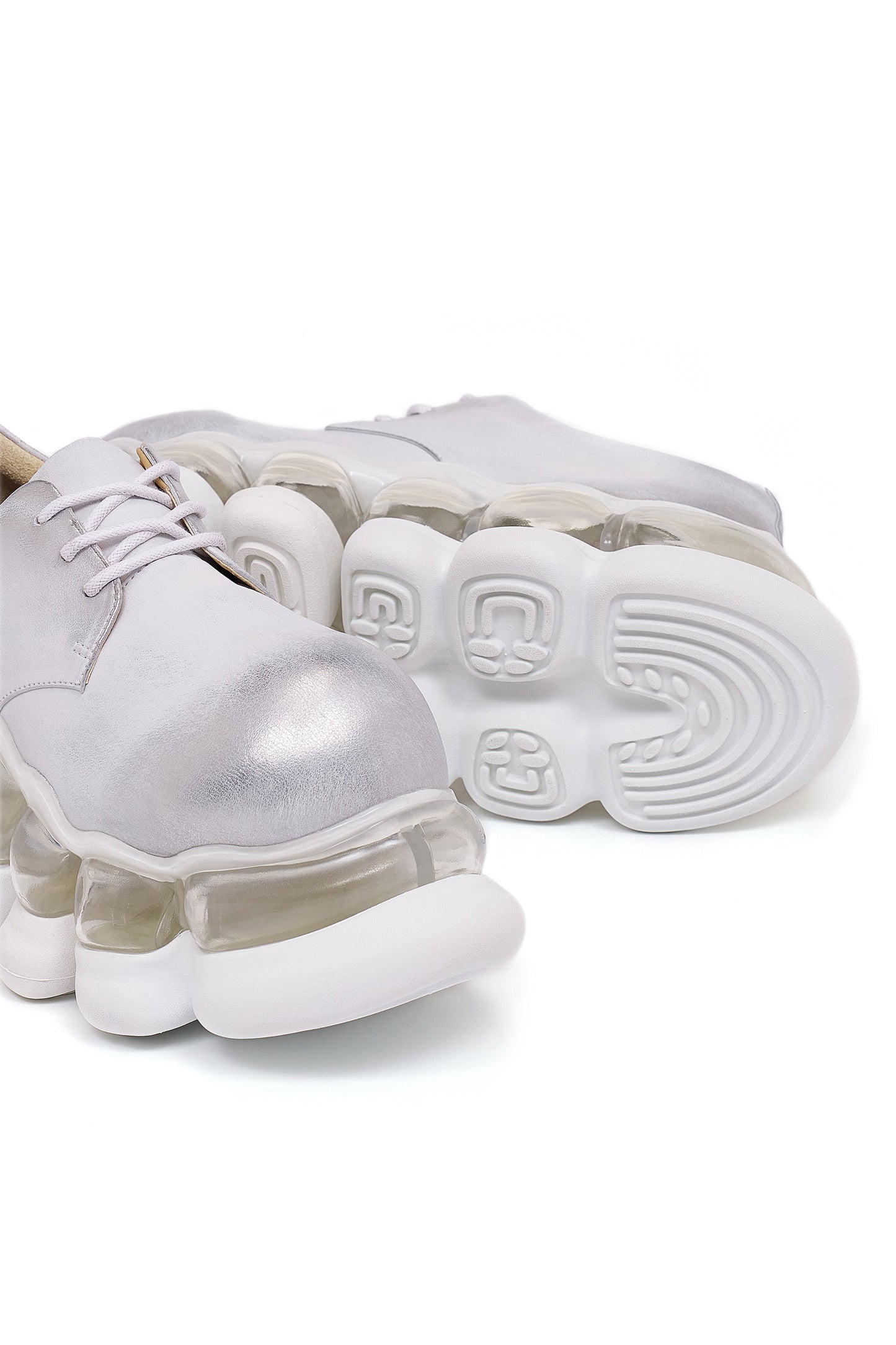"Jewelry" Ark Whale / White
