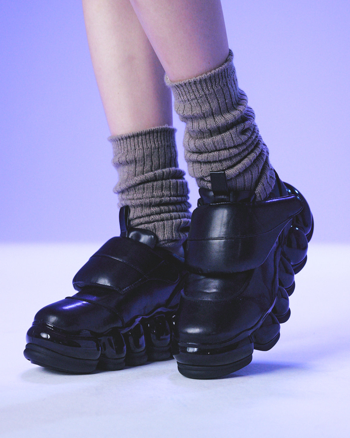 New "Jewelry" Puff Low / Black