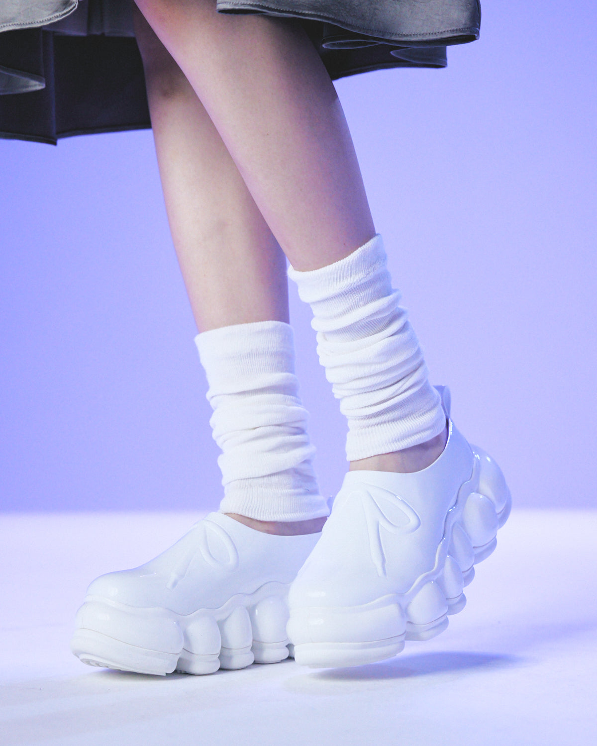 New "Jewelry" Emboss Sabo / White