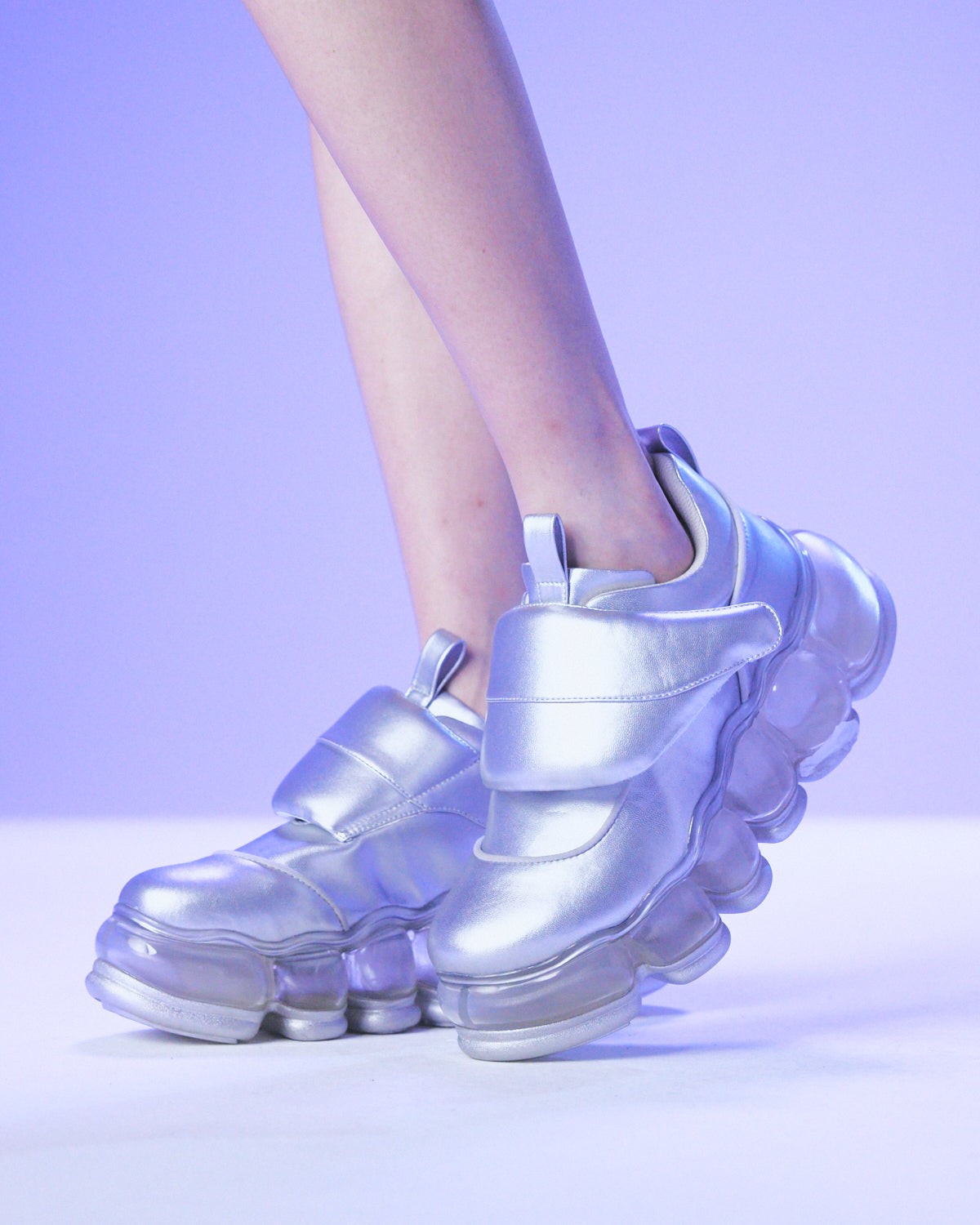 New "Jewelry" Puff Low / Silver