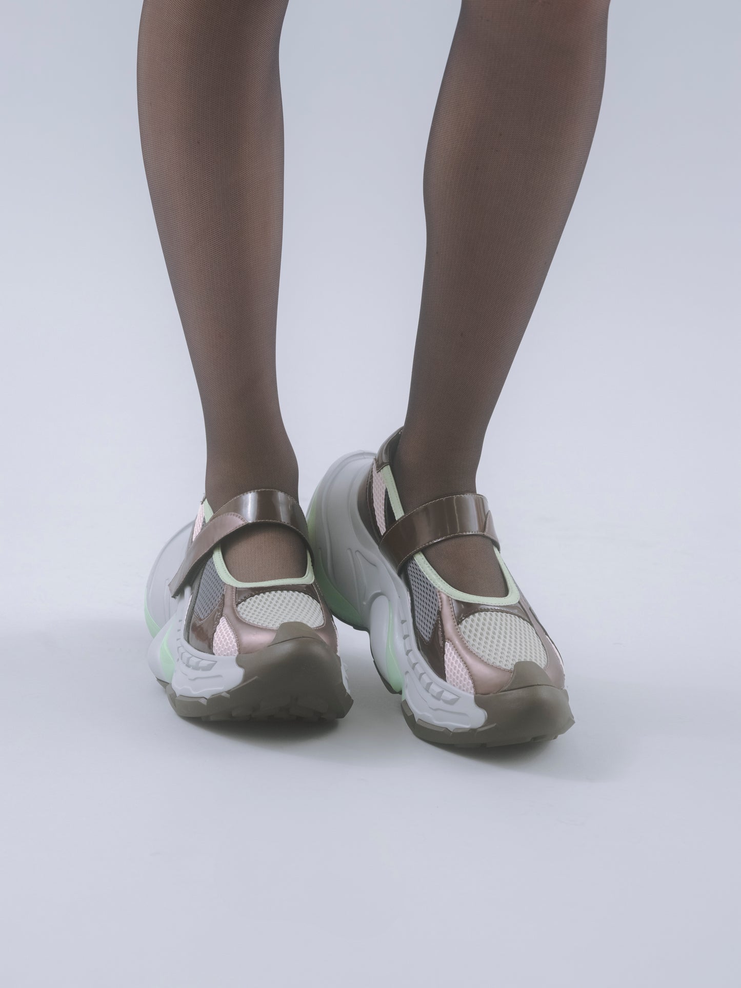Multiverse Mesh Mary Jane / Pastel