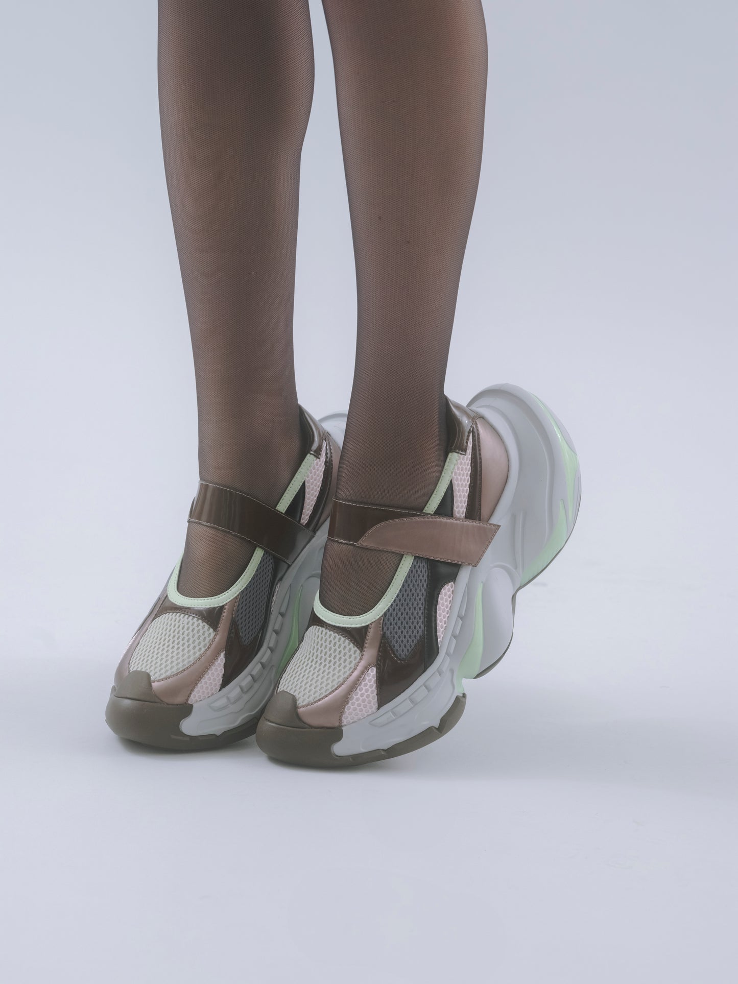 Multiverse Mesh Mary Jane / Pastel
