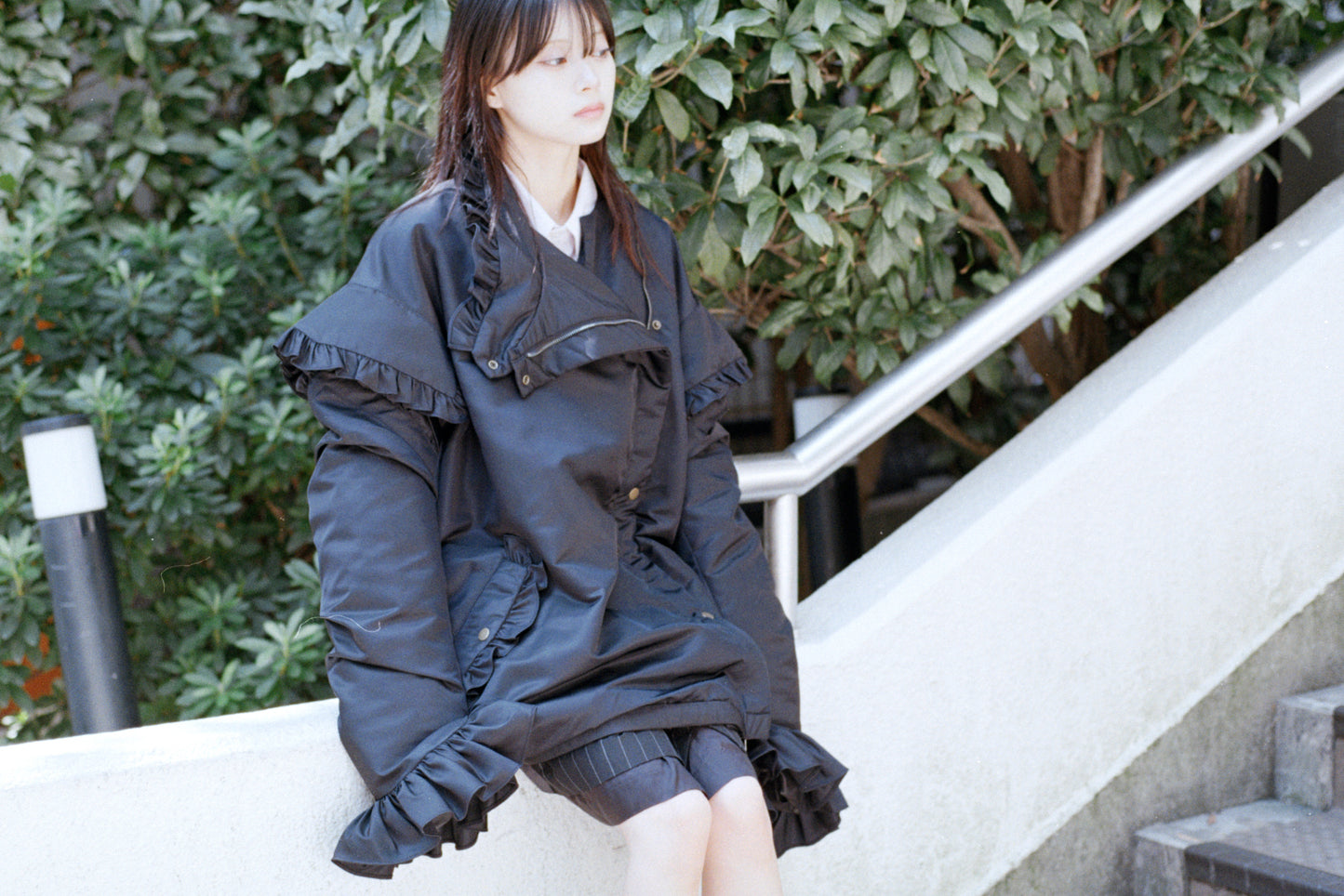 Puffer Frill Blouson / Black