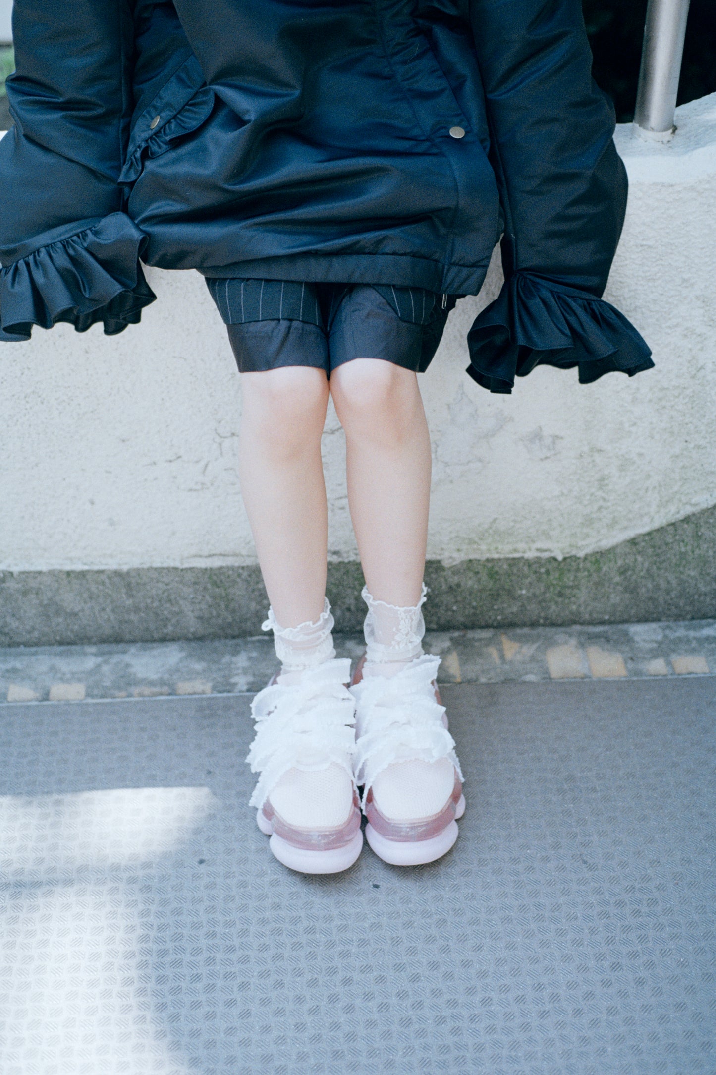 Puffer Frill Blouson / Black