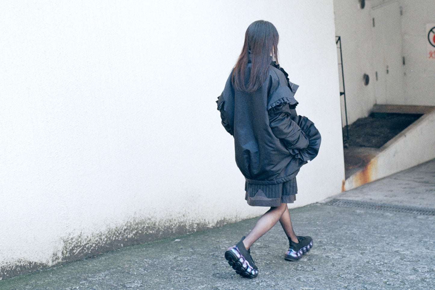 Puffer Frill Blouson / Black