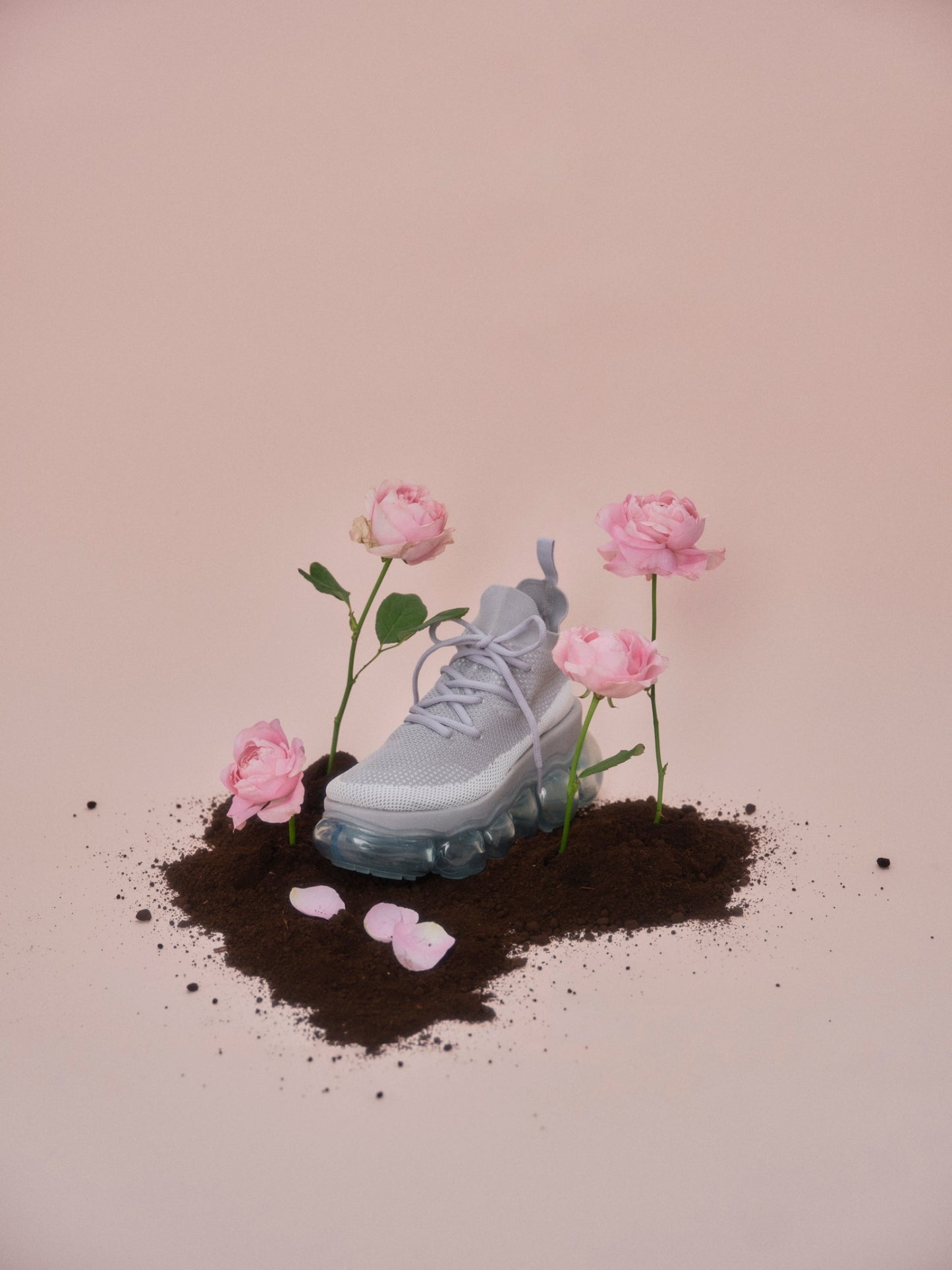 “珠宝”高跟鞋 / IceGray