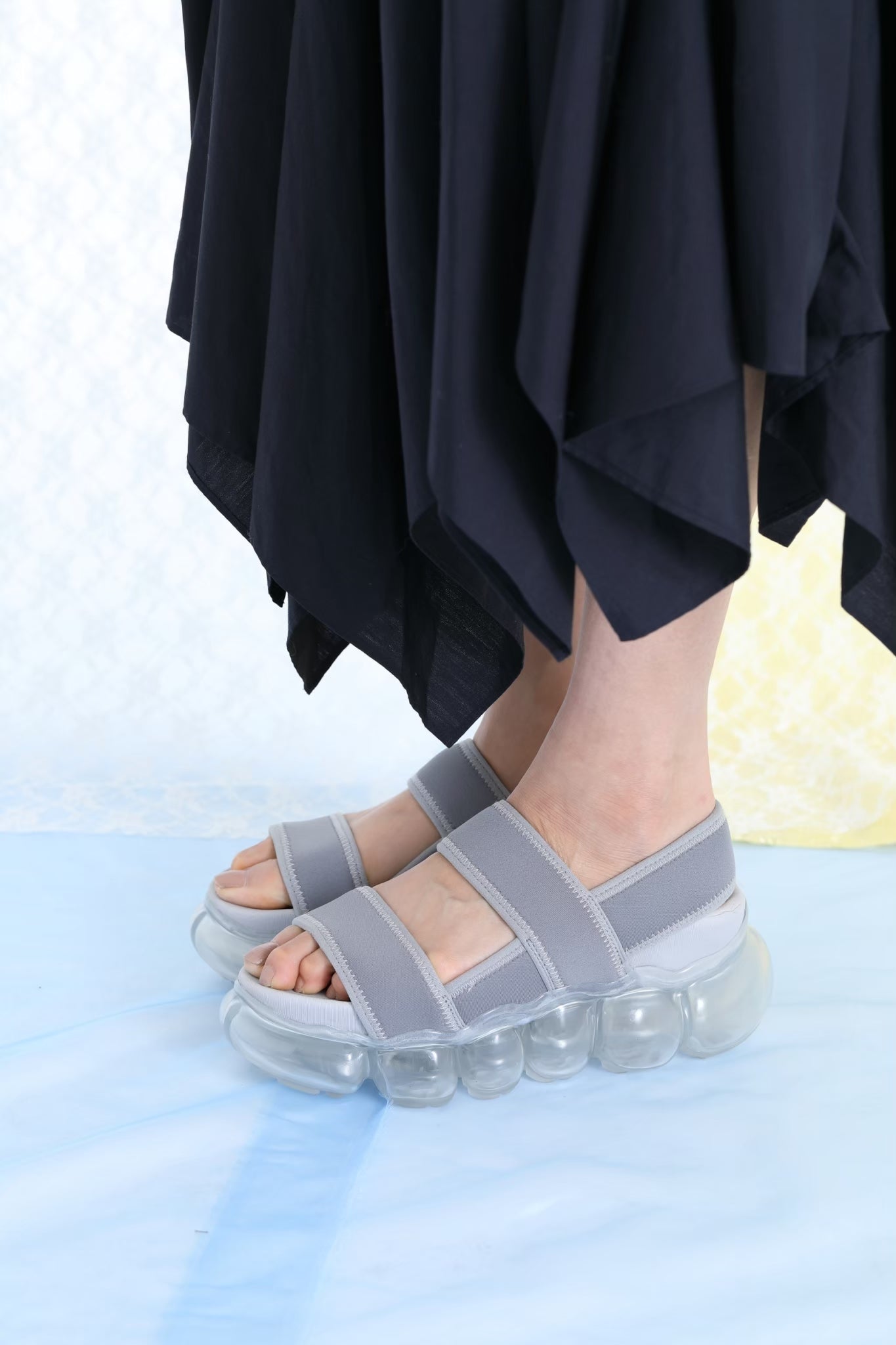 "Jewelry" Sandals / Gray