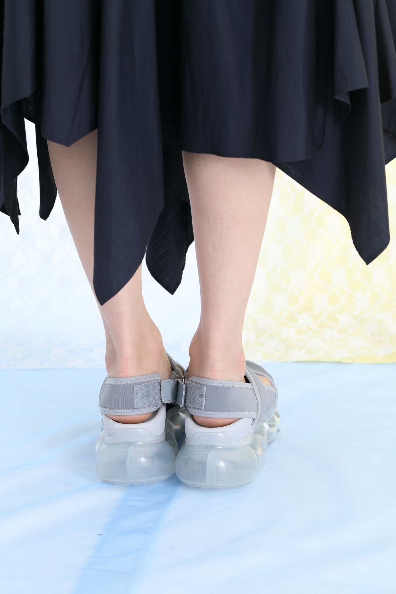 "Jewelry" Sandals / Gray