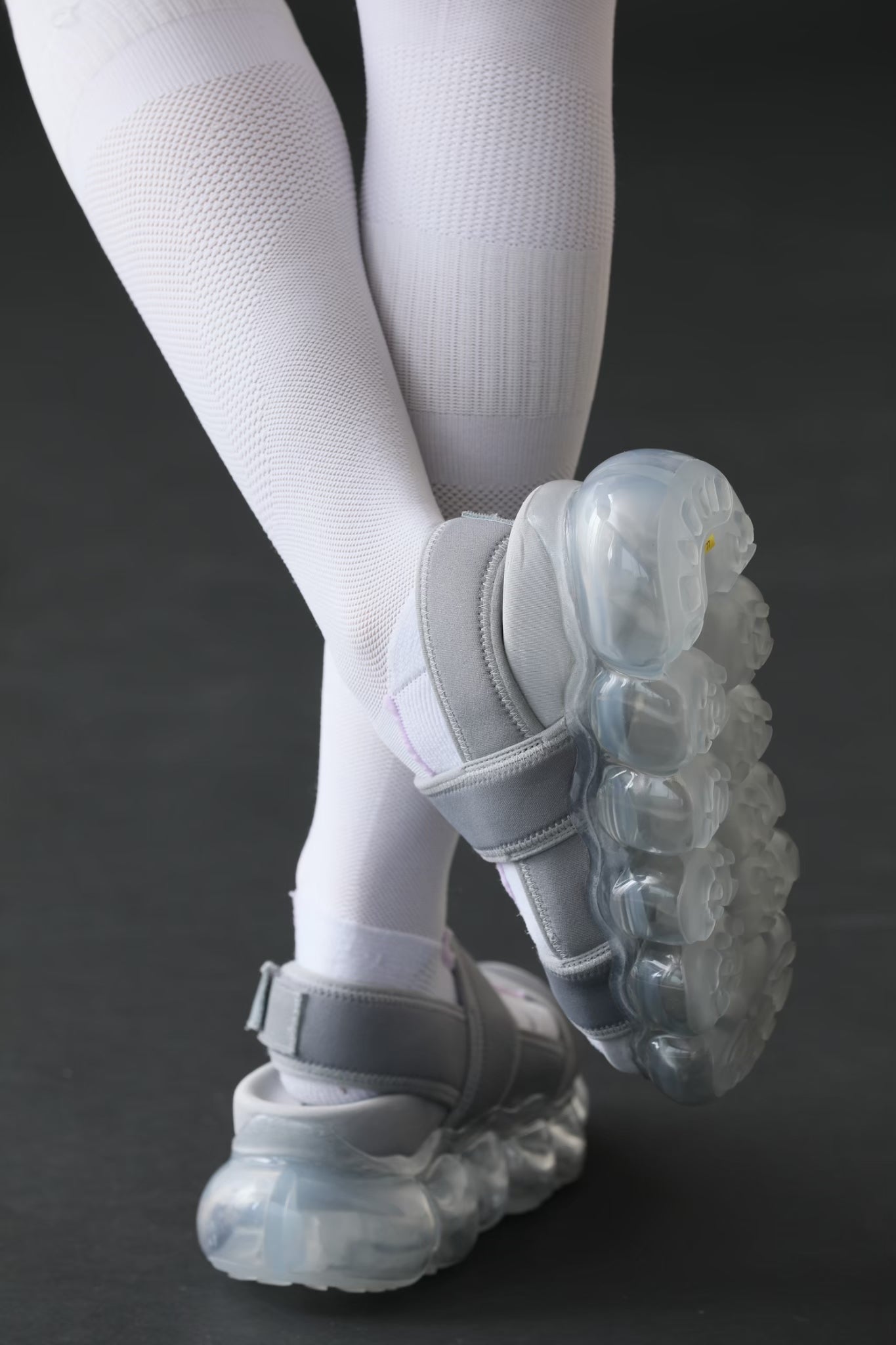 "Jewelry" Sandals / Gray