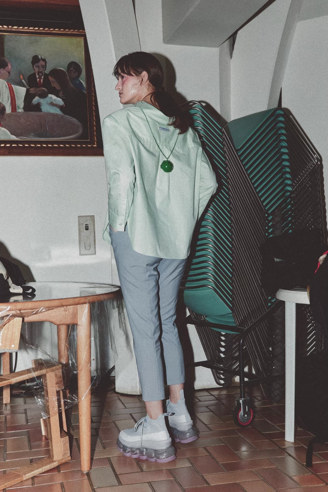 新款“珠宝”高跟鞋/粉灰色