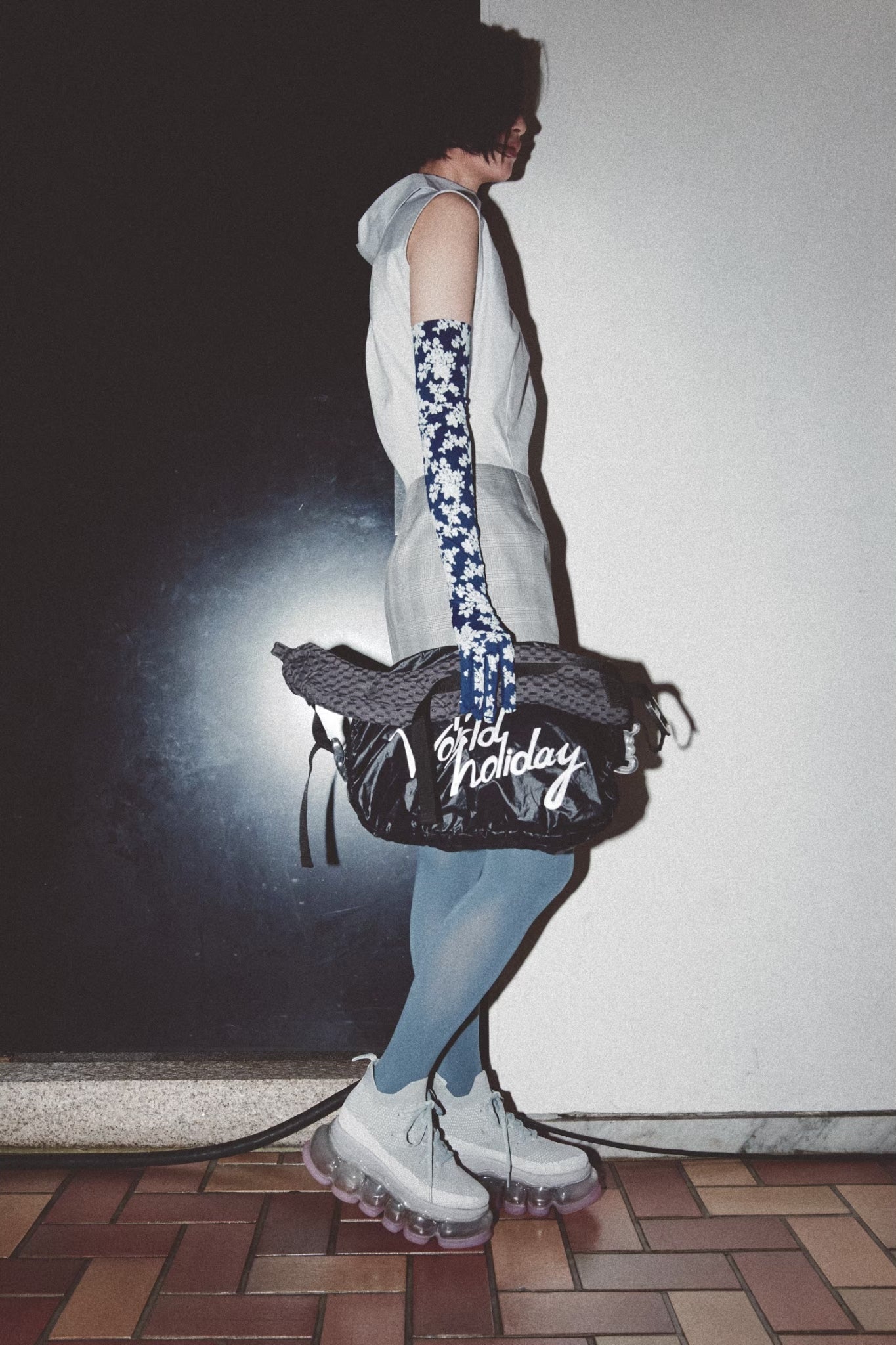 新款“珠宝”高跟鞋/粉灰色