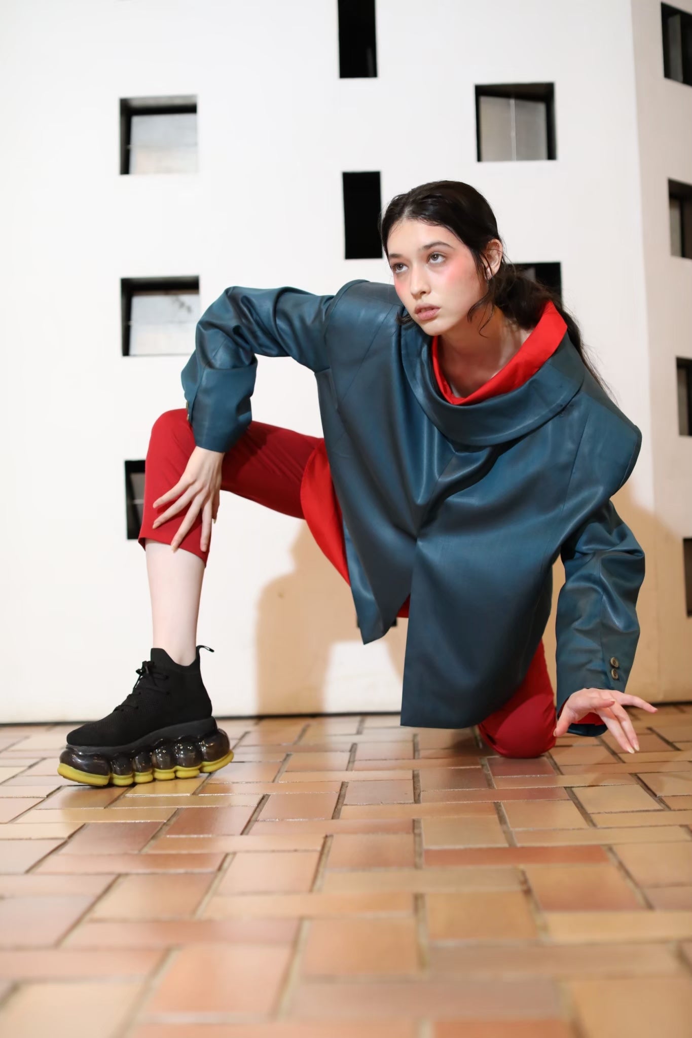 新款“珠宝”高跟鞋/黄黑