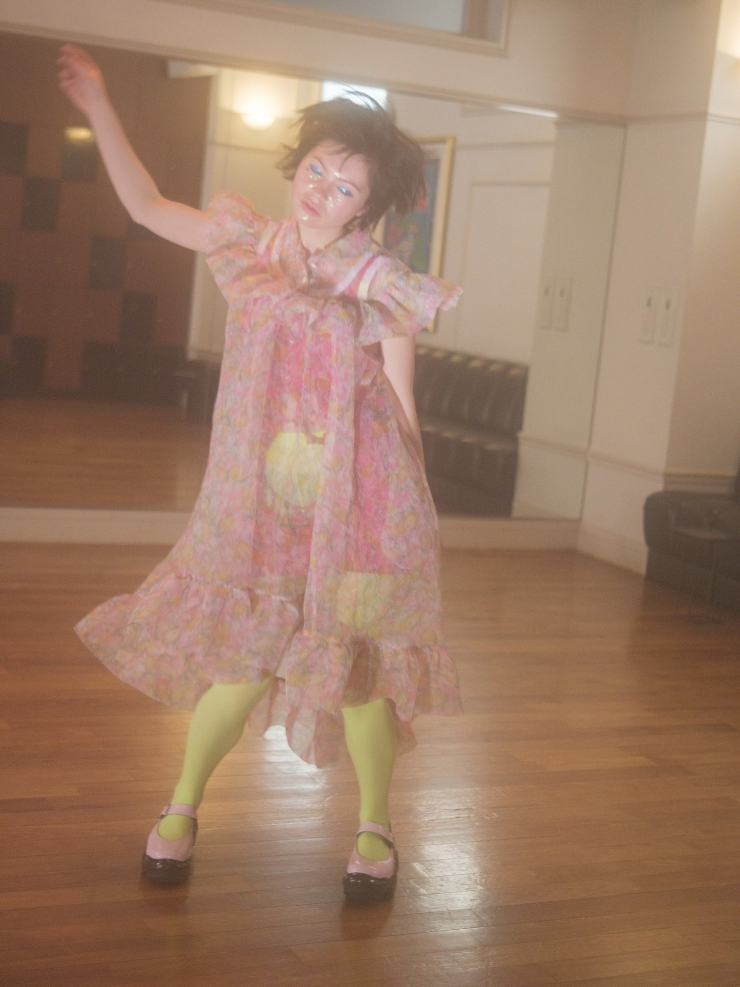 新款“珠宝”玛丽珍/粉黑