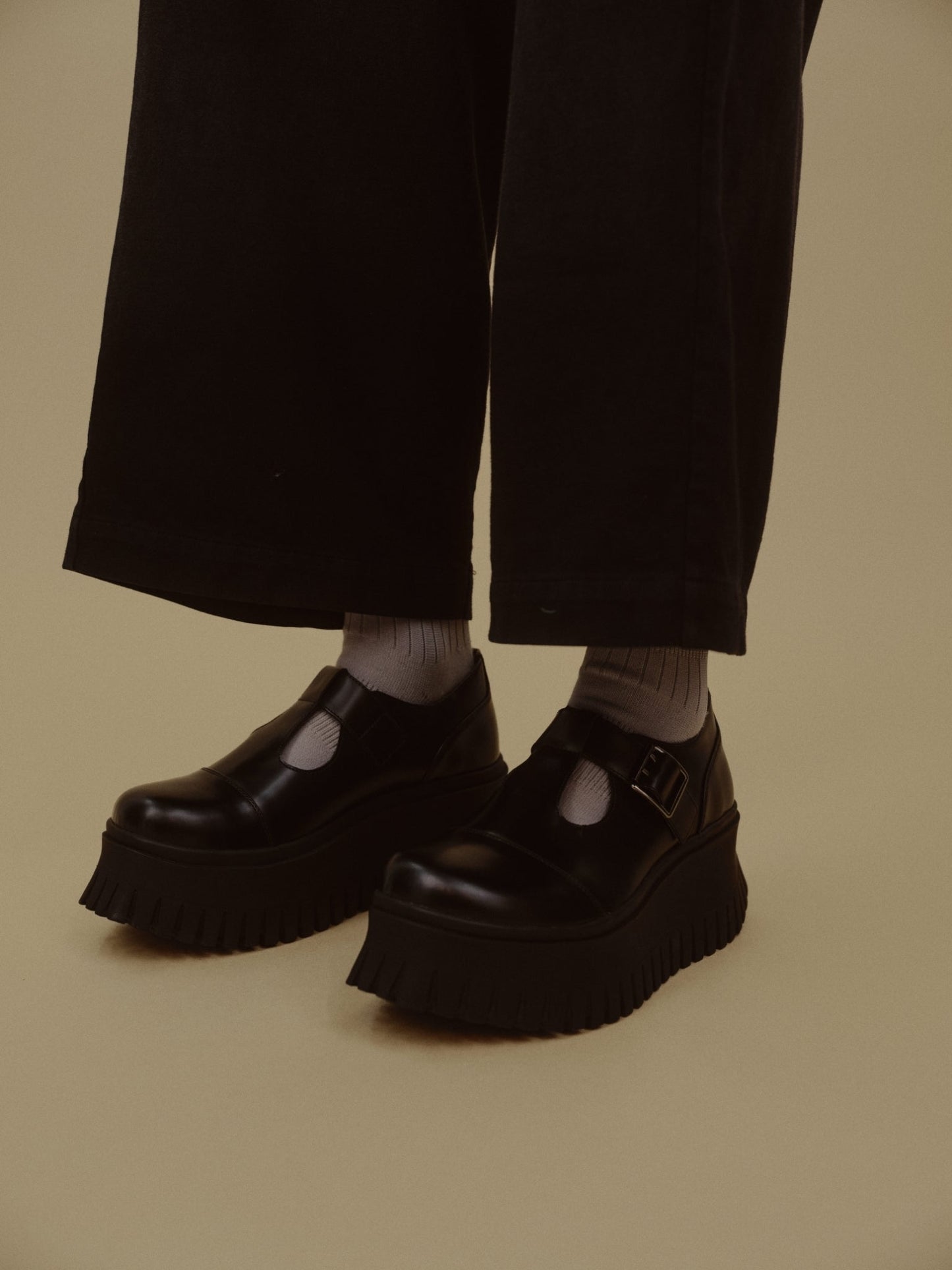 工人玛丽珍/黑色