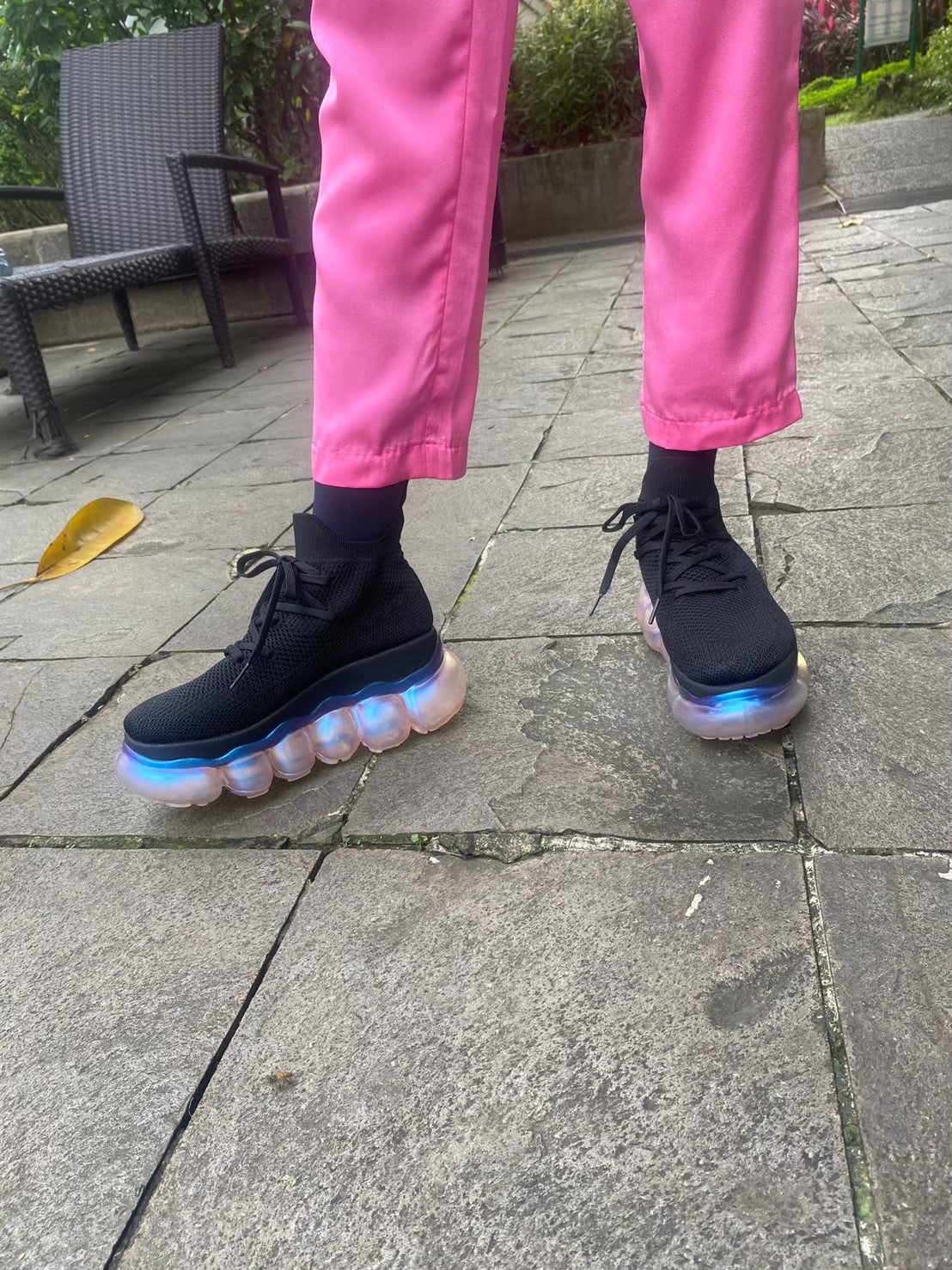 「珠宝」高跟鞋 / AuroraPink 黑色