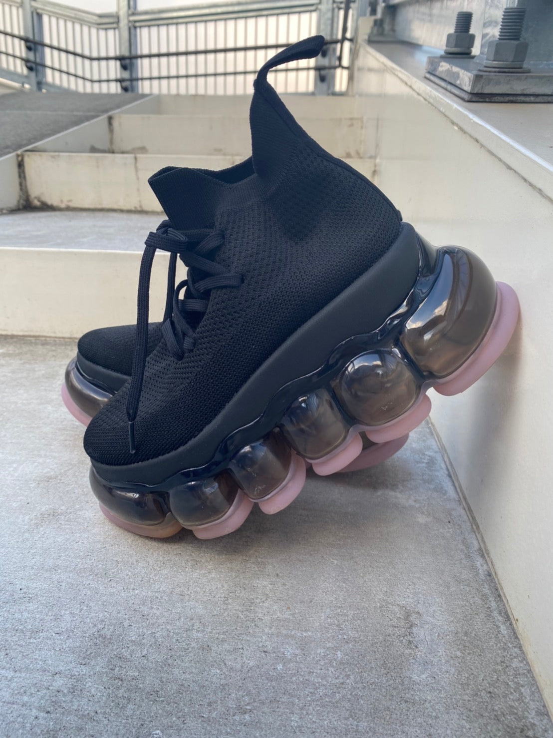 新款“珠宝”高跟鞋/粉黑