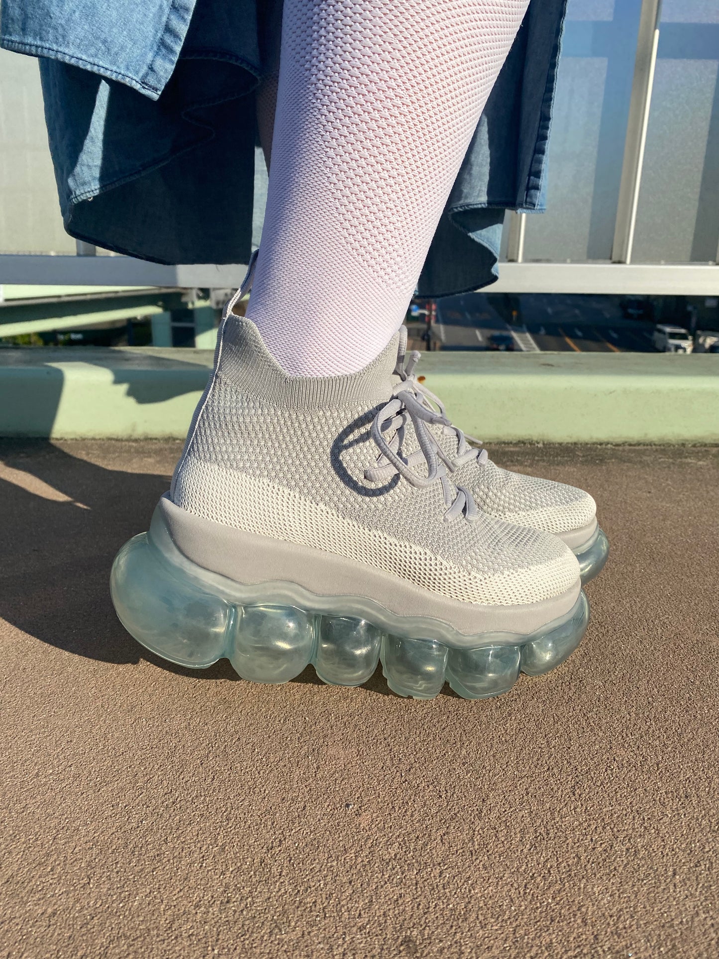 “珠宝”高跟鞋 / IceGray