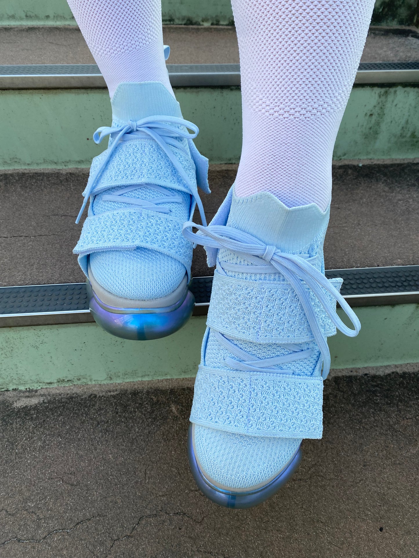 "Jewelry" High Shoes BeltCross / Aurora Light Blue