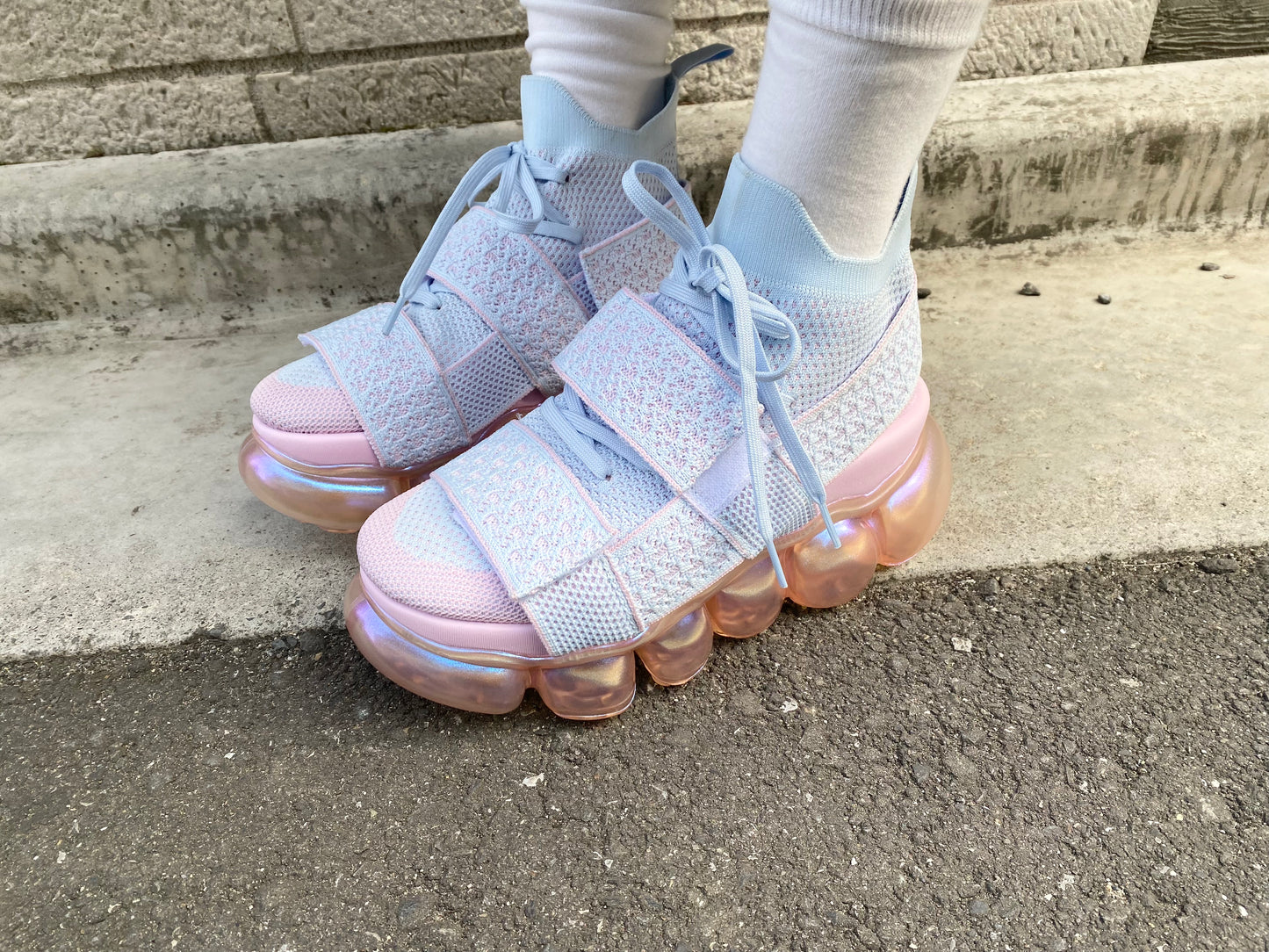 “珠宝”高跟鞋 Beltcross / 极光 浅蓝 粉色