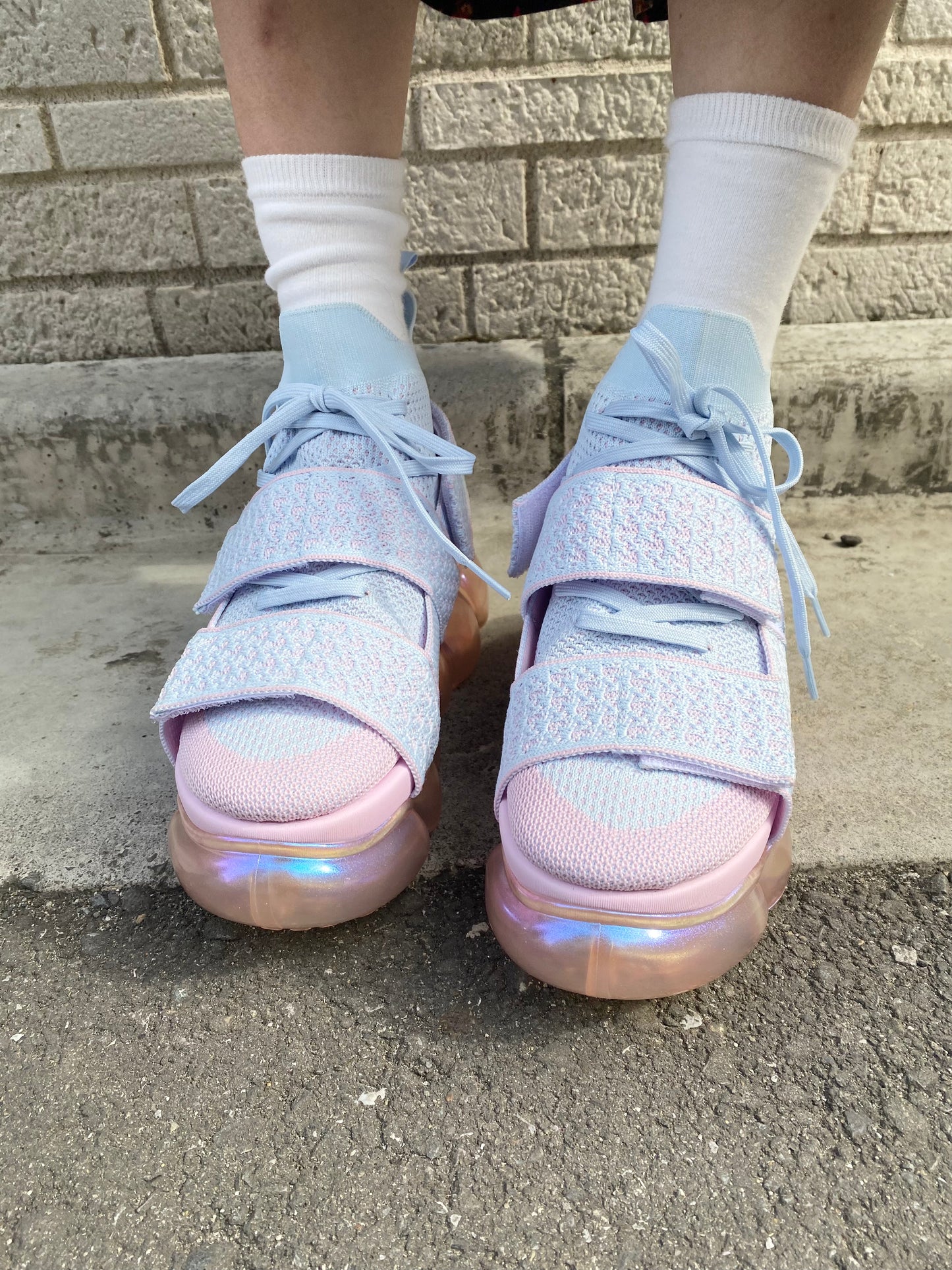 “珠宝”高跟鞋 Beltcross / 极光 浅蓝 粉色