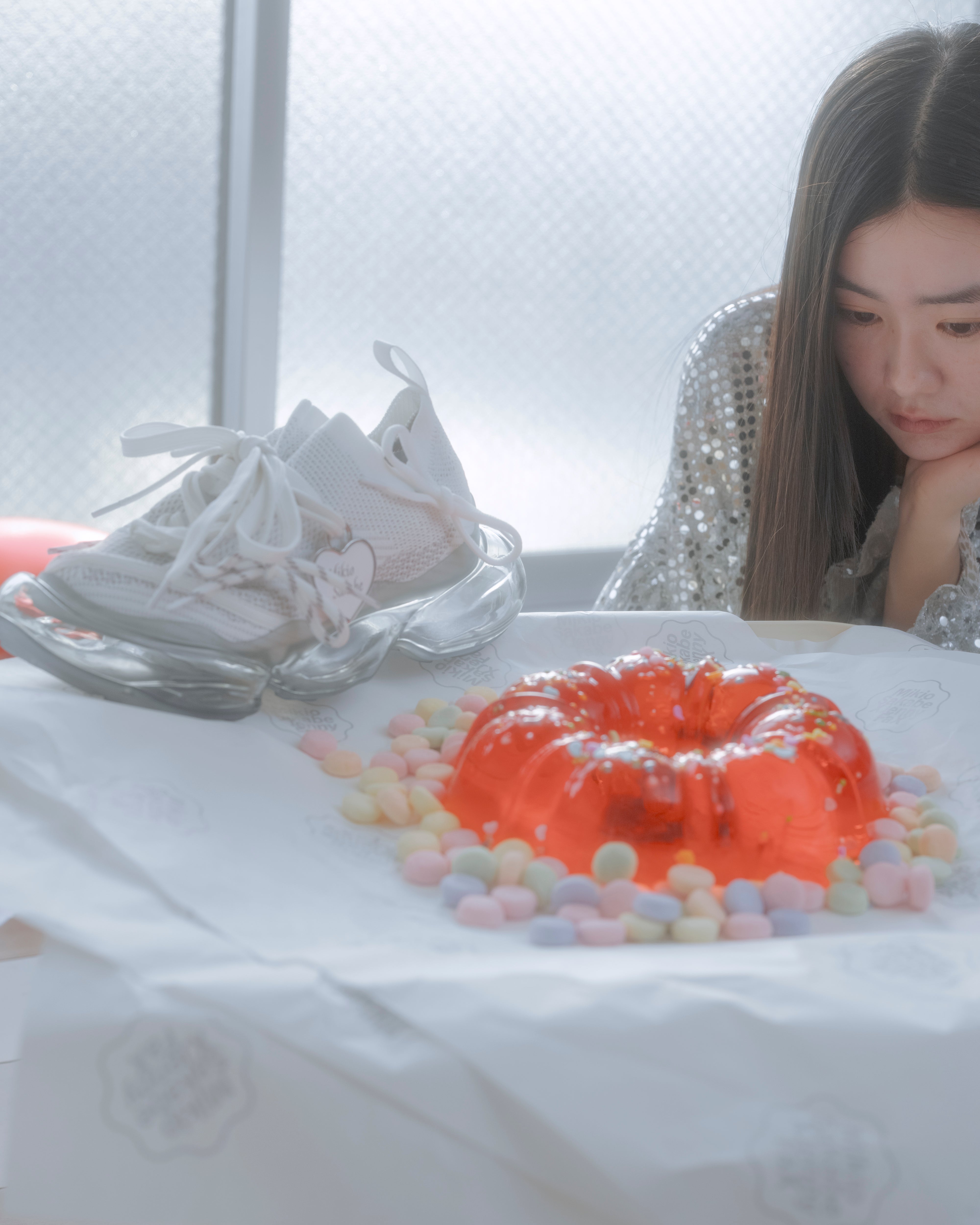Mirage Confusing Heart / White – MIKIOSAKABE & JennyFax