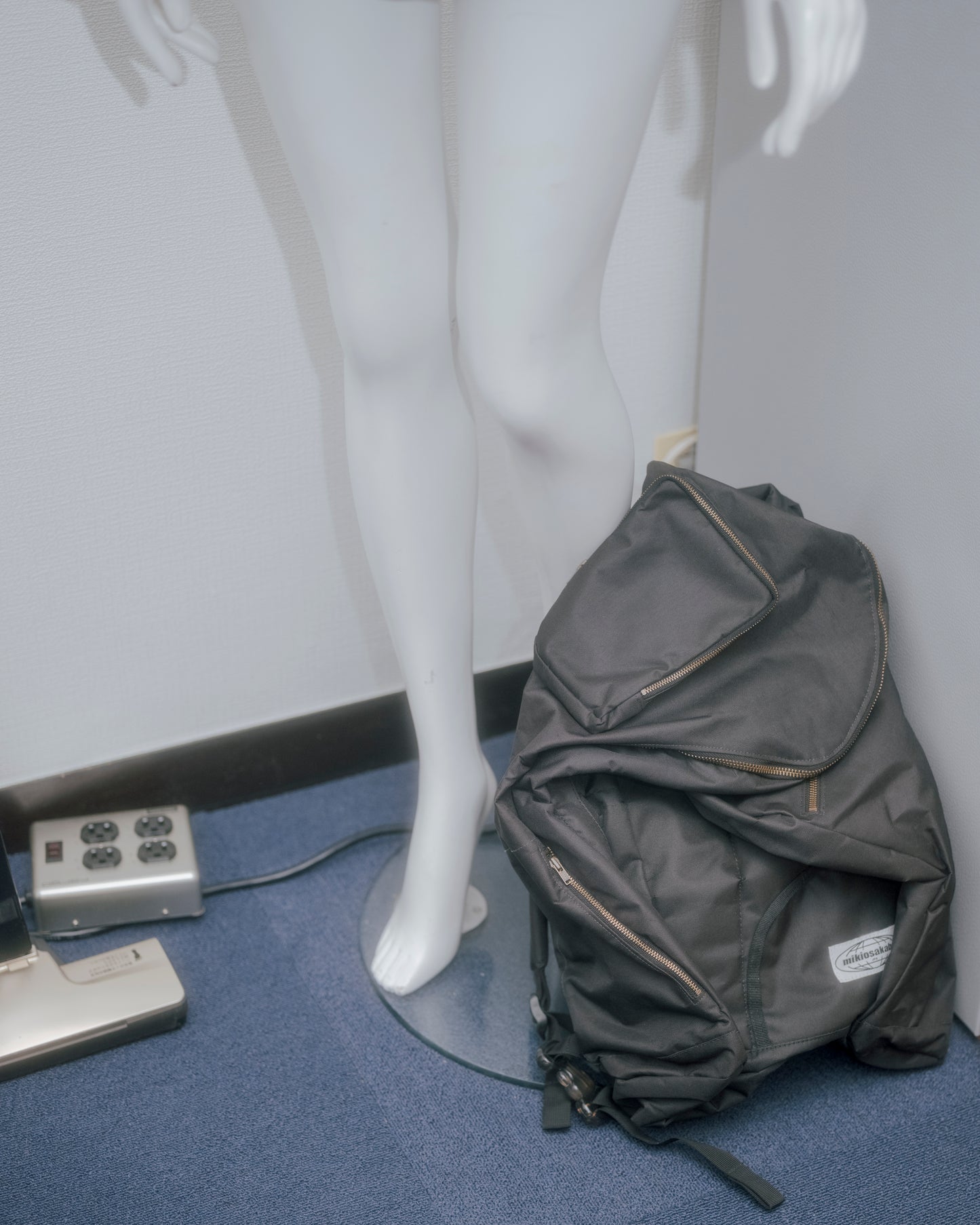 Twisted Back Pack / Matt Black