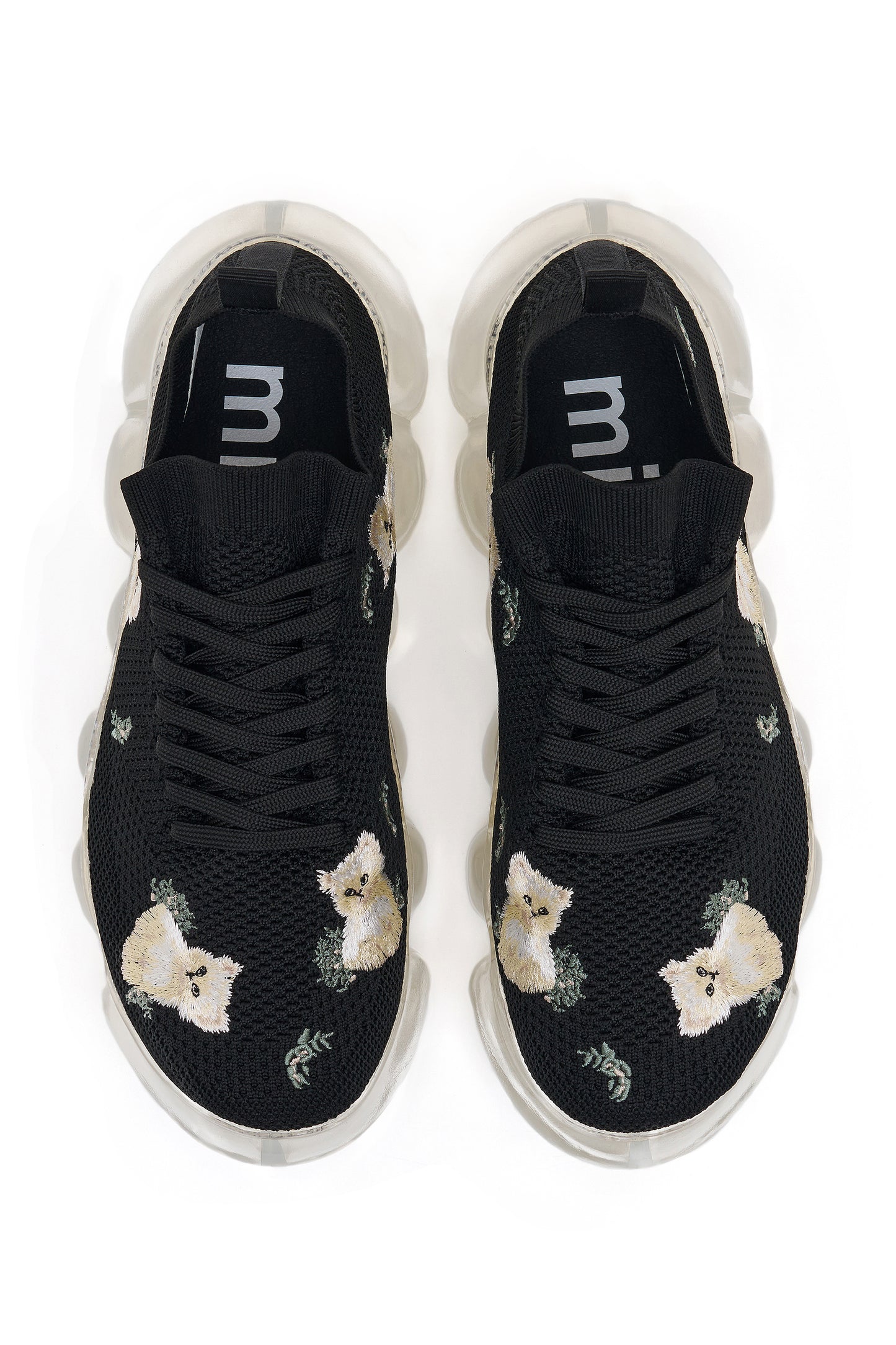 "Jewelry" Kitten Embroidery / Black