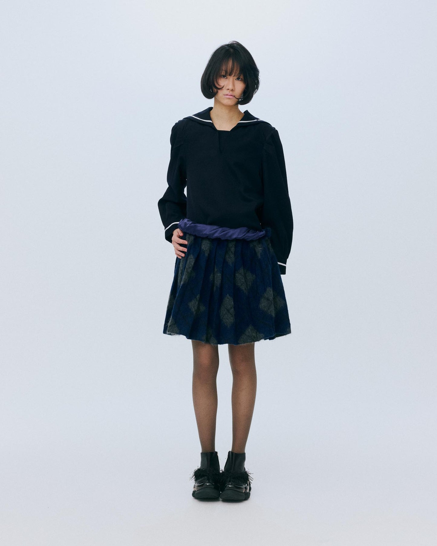 Random Tuck Sailor Shirt / Navy