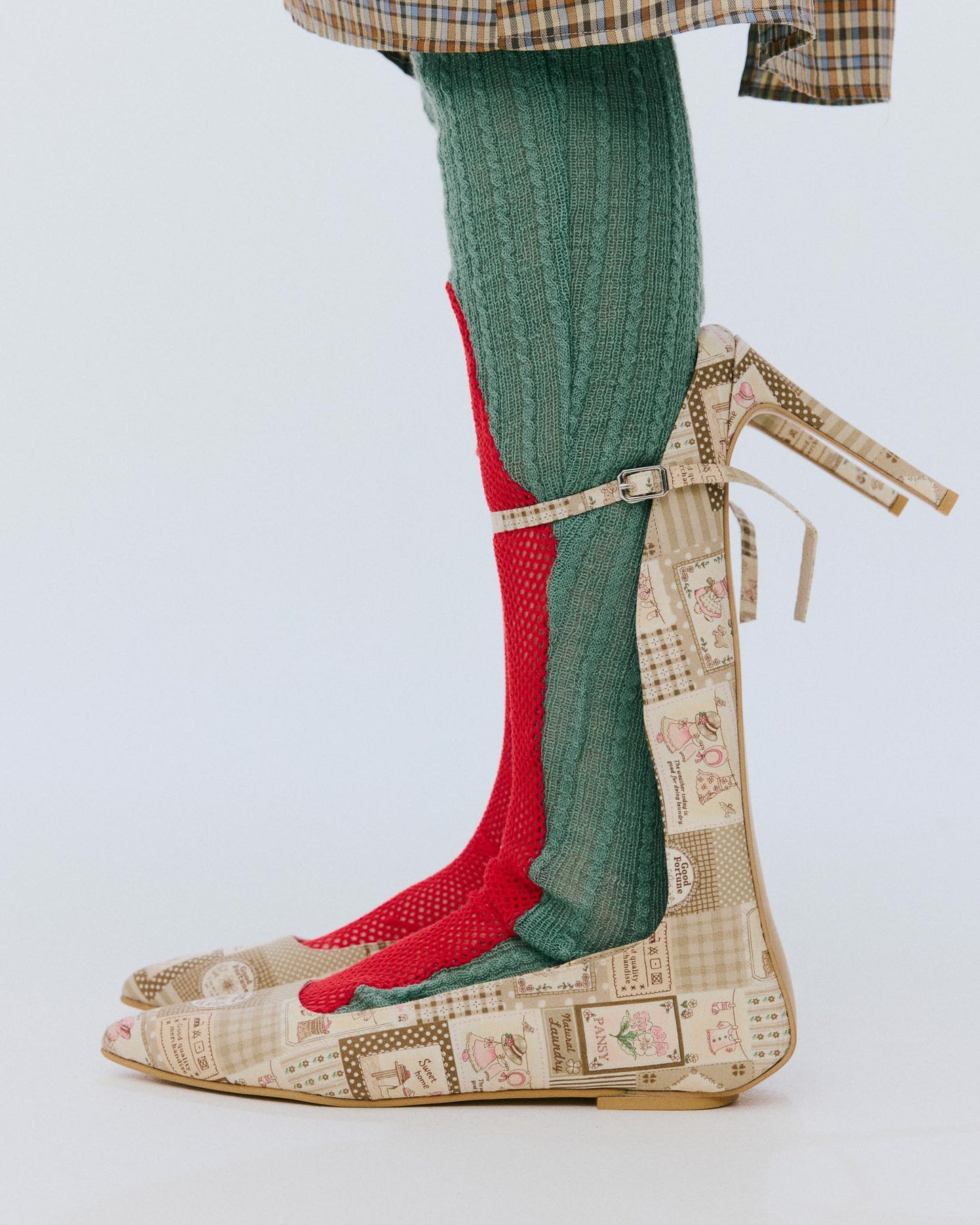 【AW26受注】Ghost Shoe / Beige / JFAW26SH03