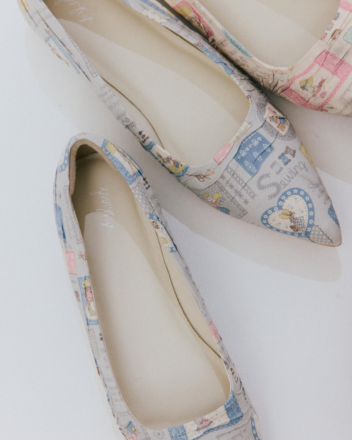 Mama's Flat / Blue
