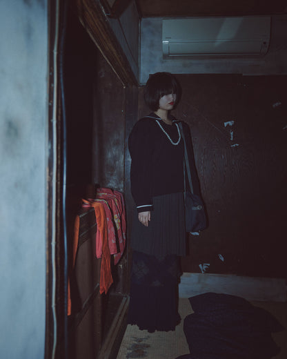 Random Tuck Sailor Shirt / Navy